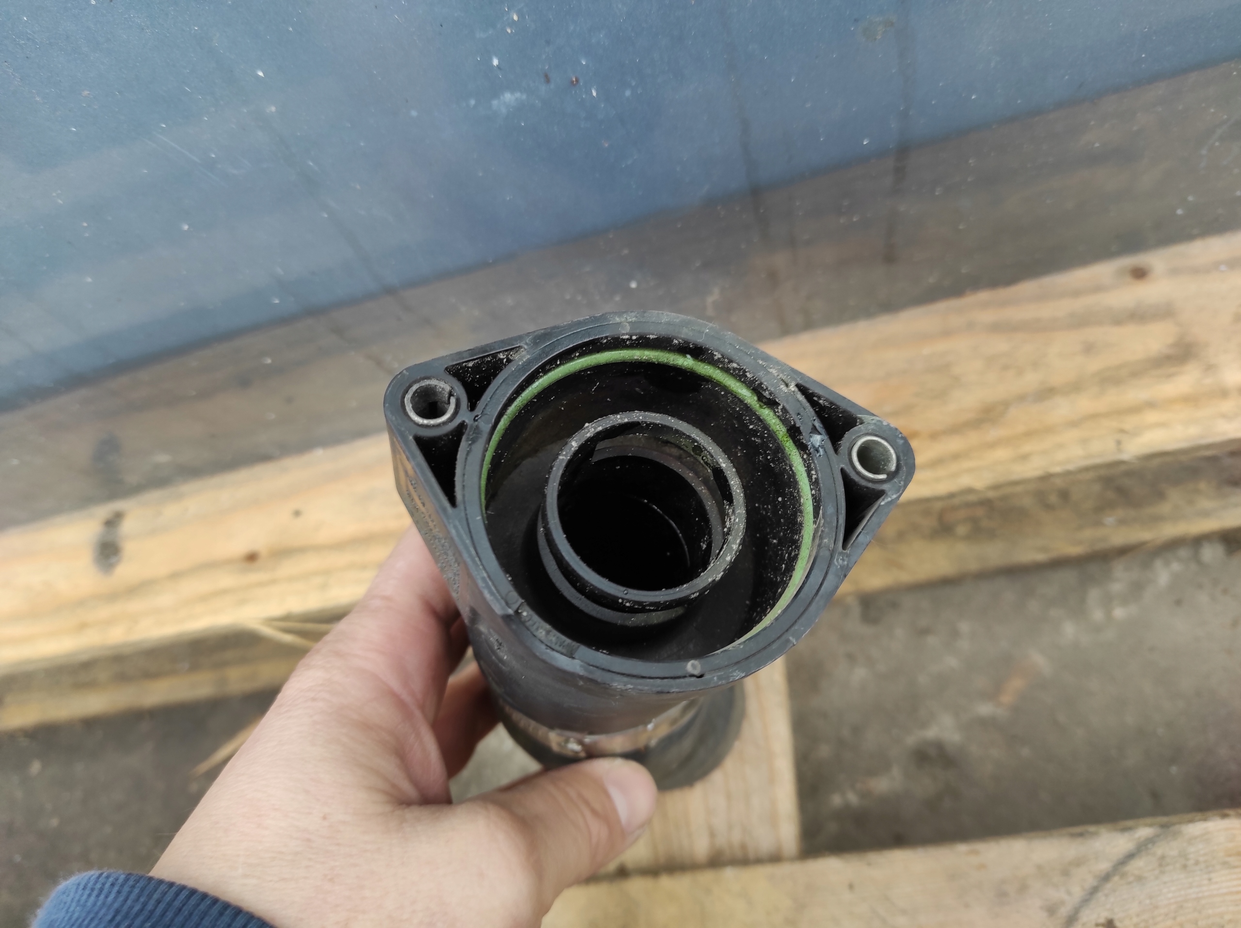 Schlauch luft VW POLO V 1.2 TDI 6R 6R0145762AA