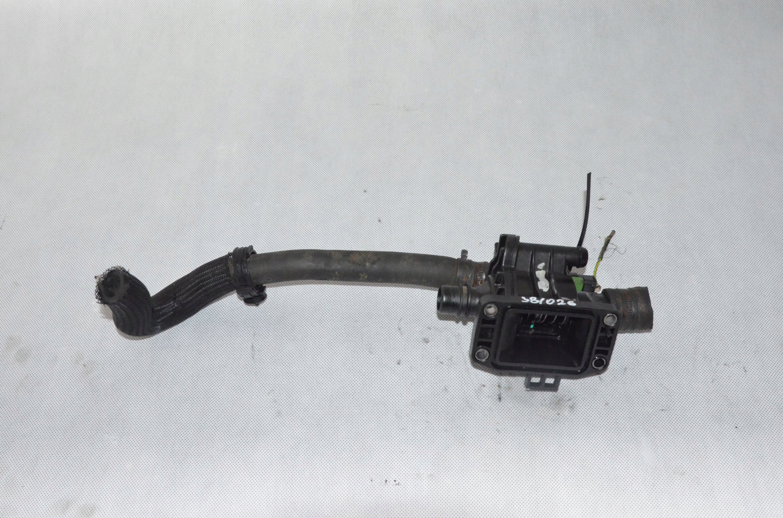 Obudowa termostatu Peugeot 207 Citroen C3 1.6 HDI