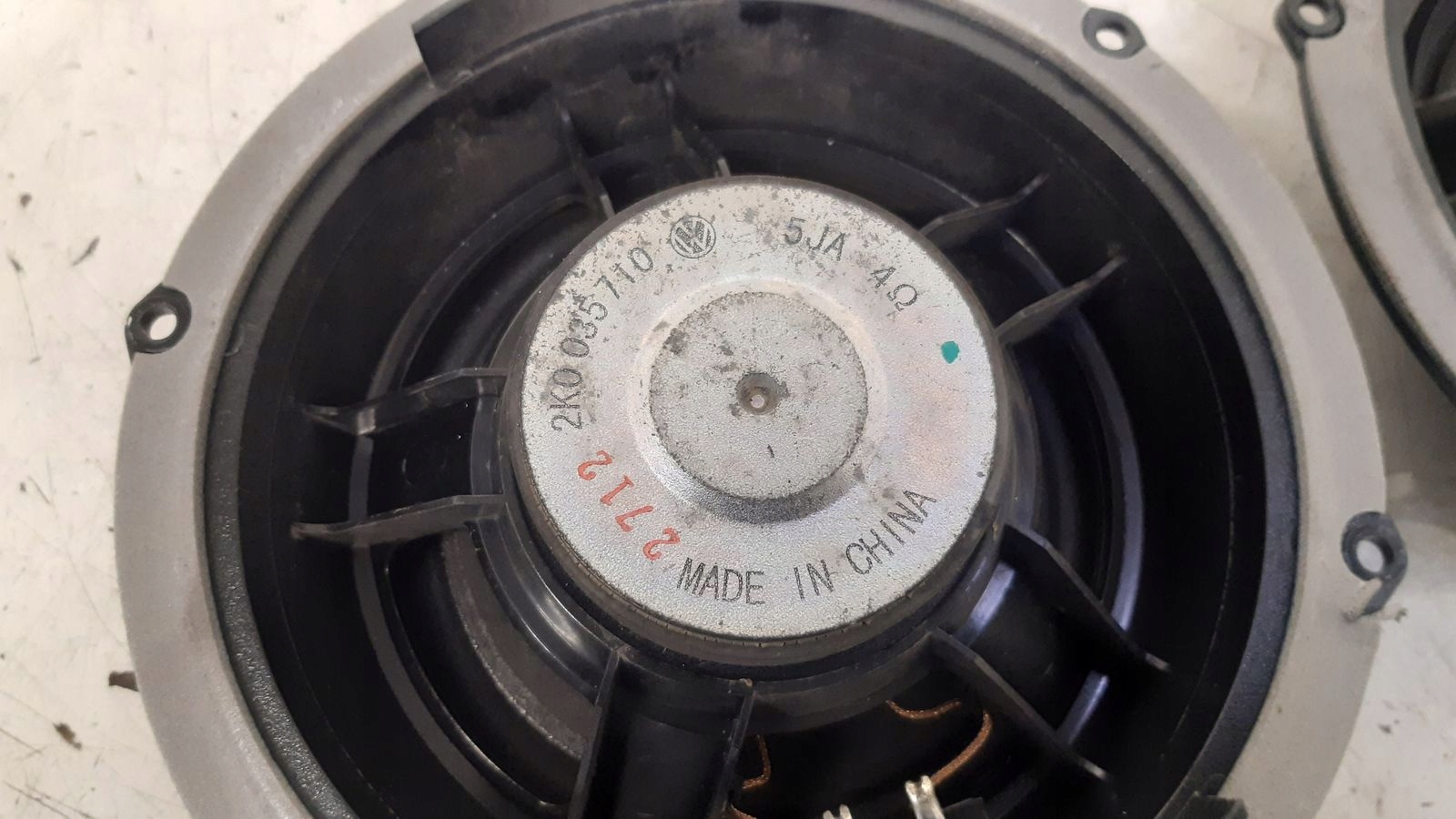 speaker speakers door VW Caddy III 1,6 TDI