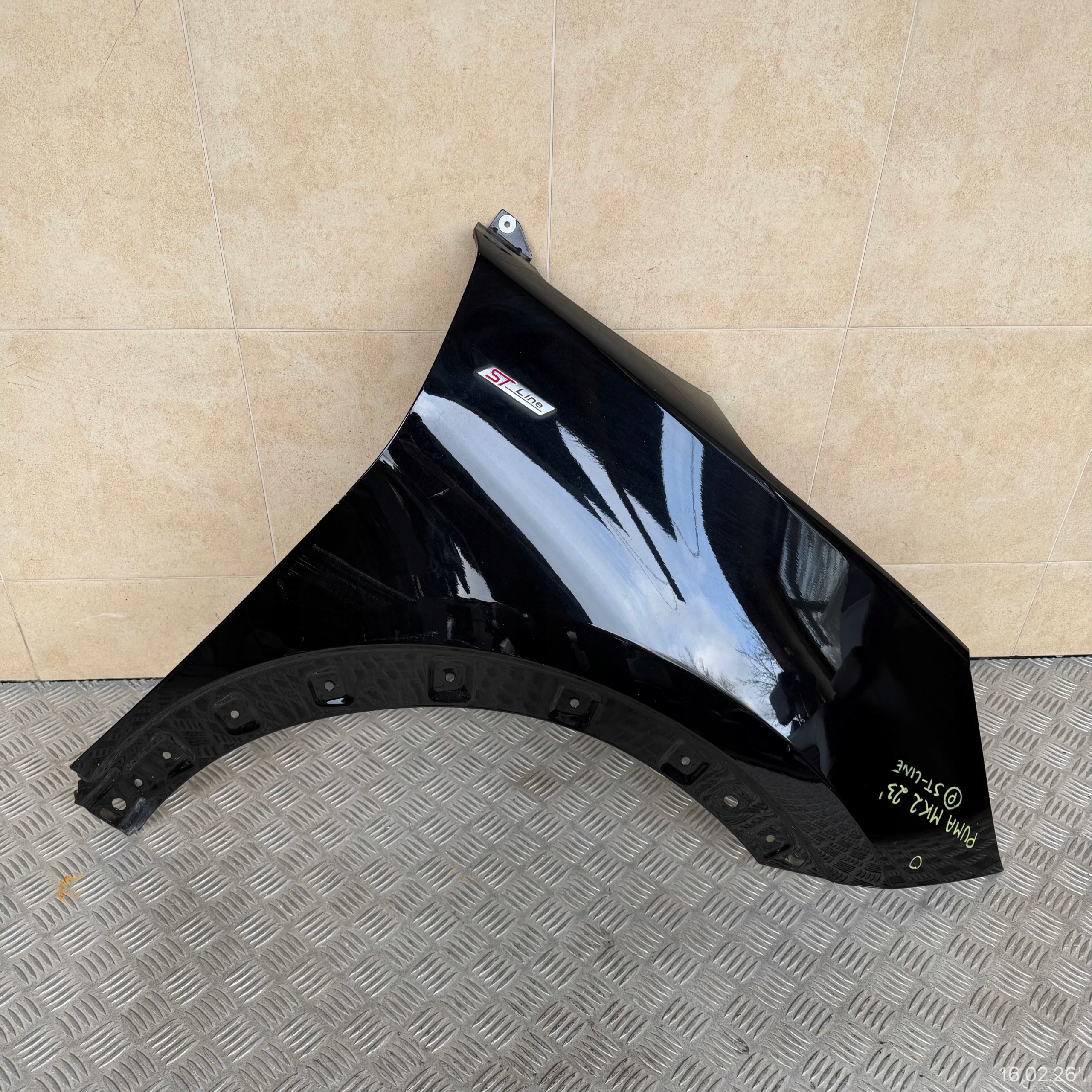fender front right FORD PUMA II MK2 ST-LINE 2023 ROK