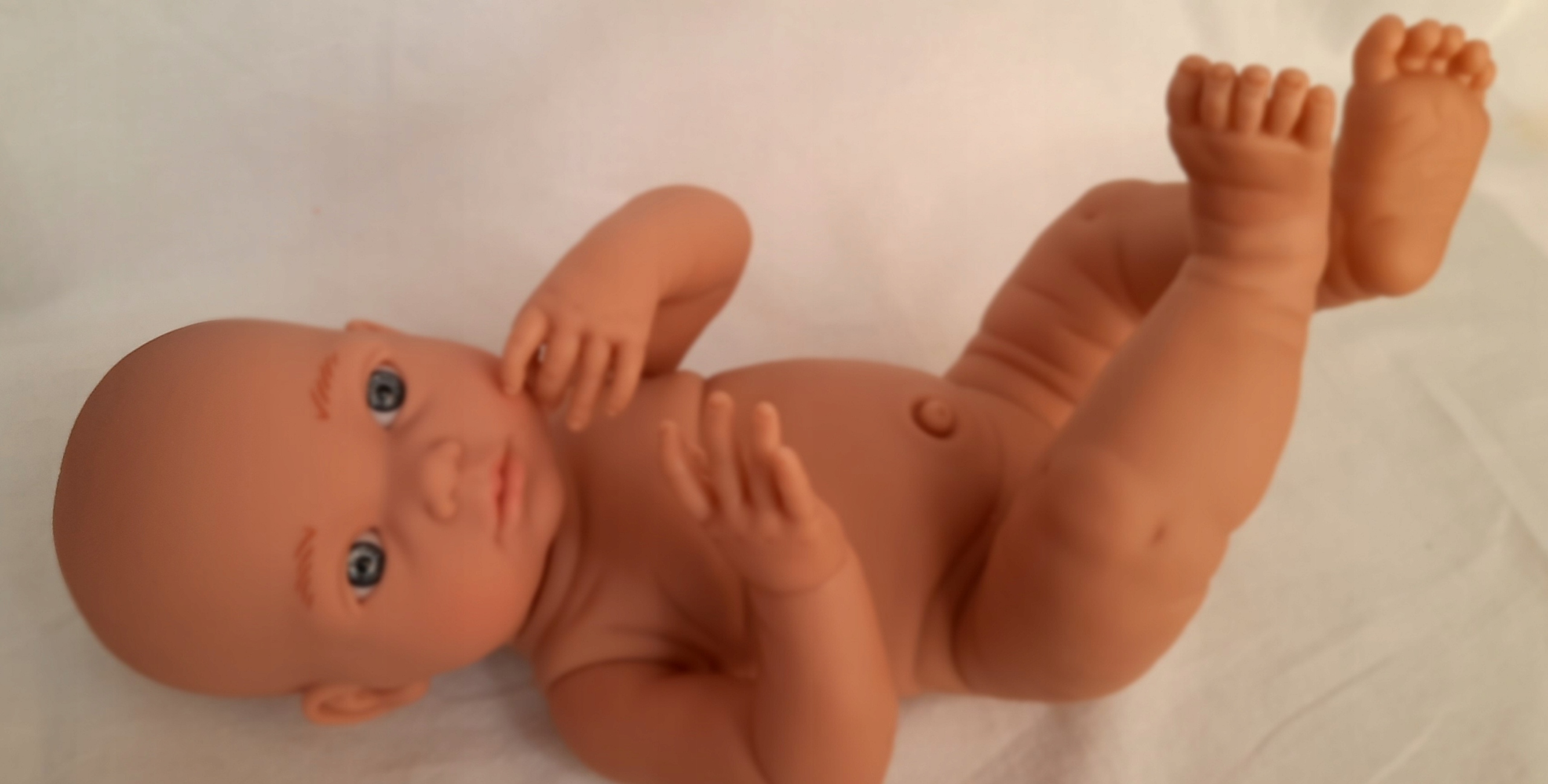 Lalka bobas duża jak żywa z akcesoriami Materiał guma karton