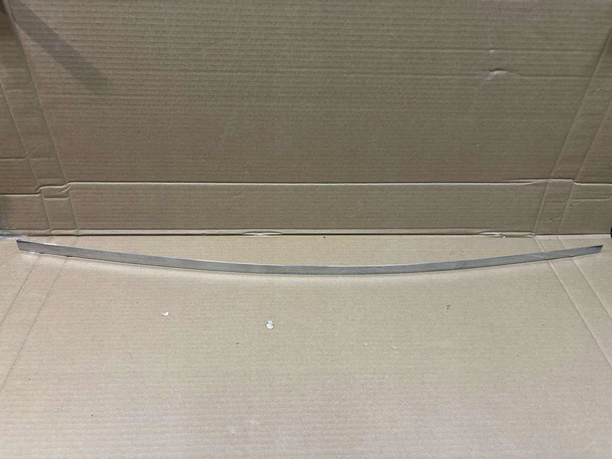 moulding door right front VOLKSWAGEN PASSAT B7 045410/001