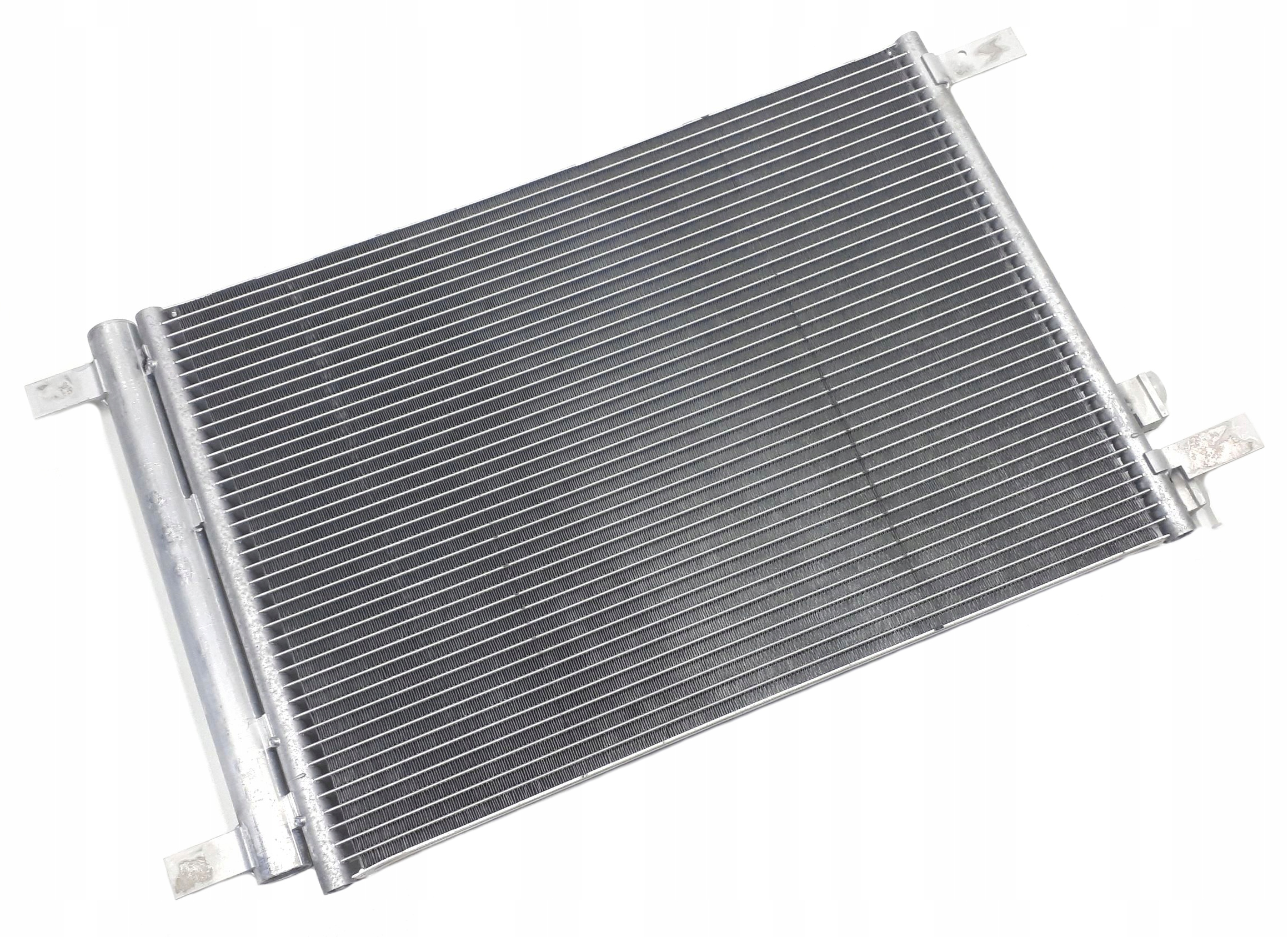 88161293801 - РАДИАТОР КОНДИЦИОНЕРА SEAT SKODA VW 5Q0816411M