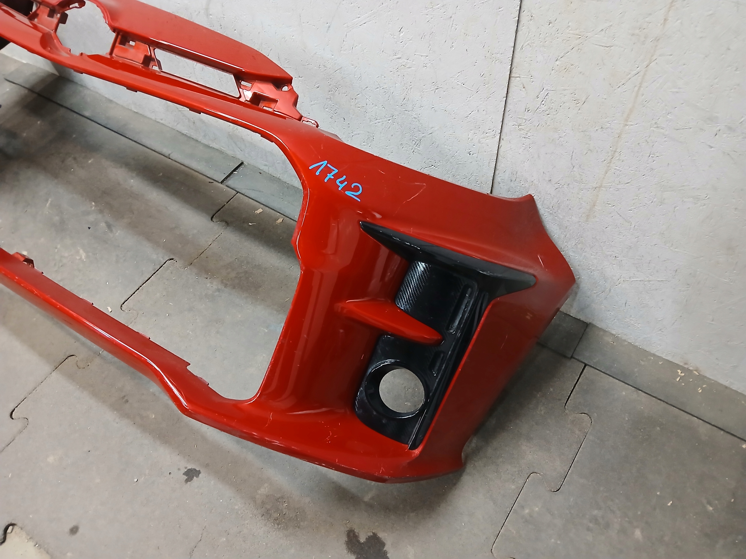 bumper front TOYOTA YARIS IV 4 GR