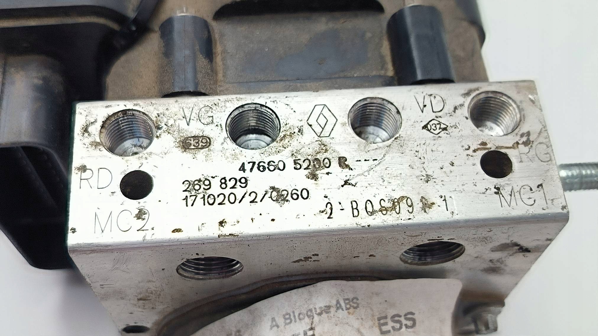 pump ABS brake 476605200R RENAULT KADJAR
