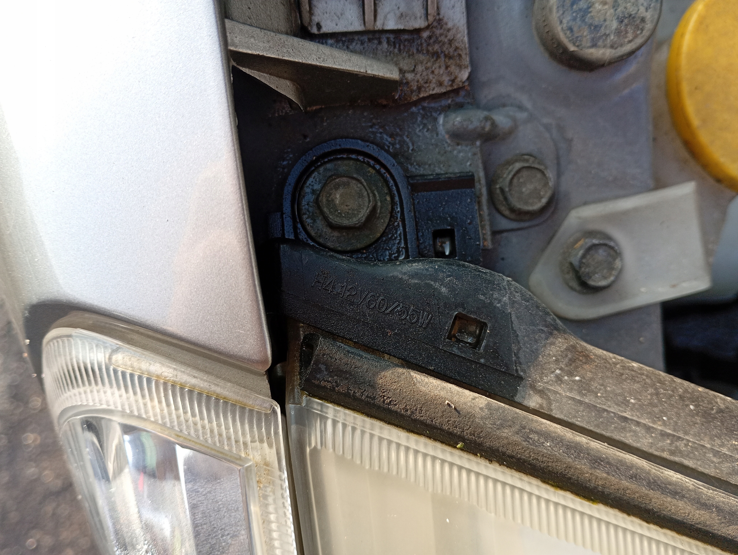 Nissan X-Trail T30 01-05 REFLEKTOR light right front front