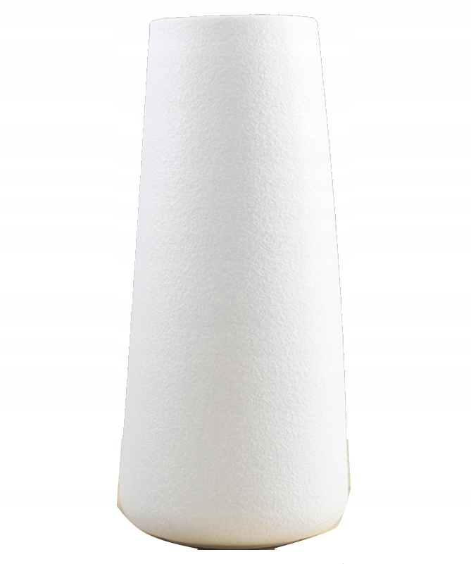 

Wazon ceramiczny, nowoczesny design, biały
