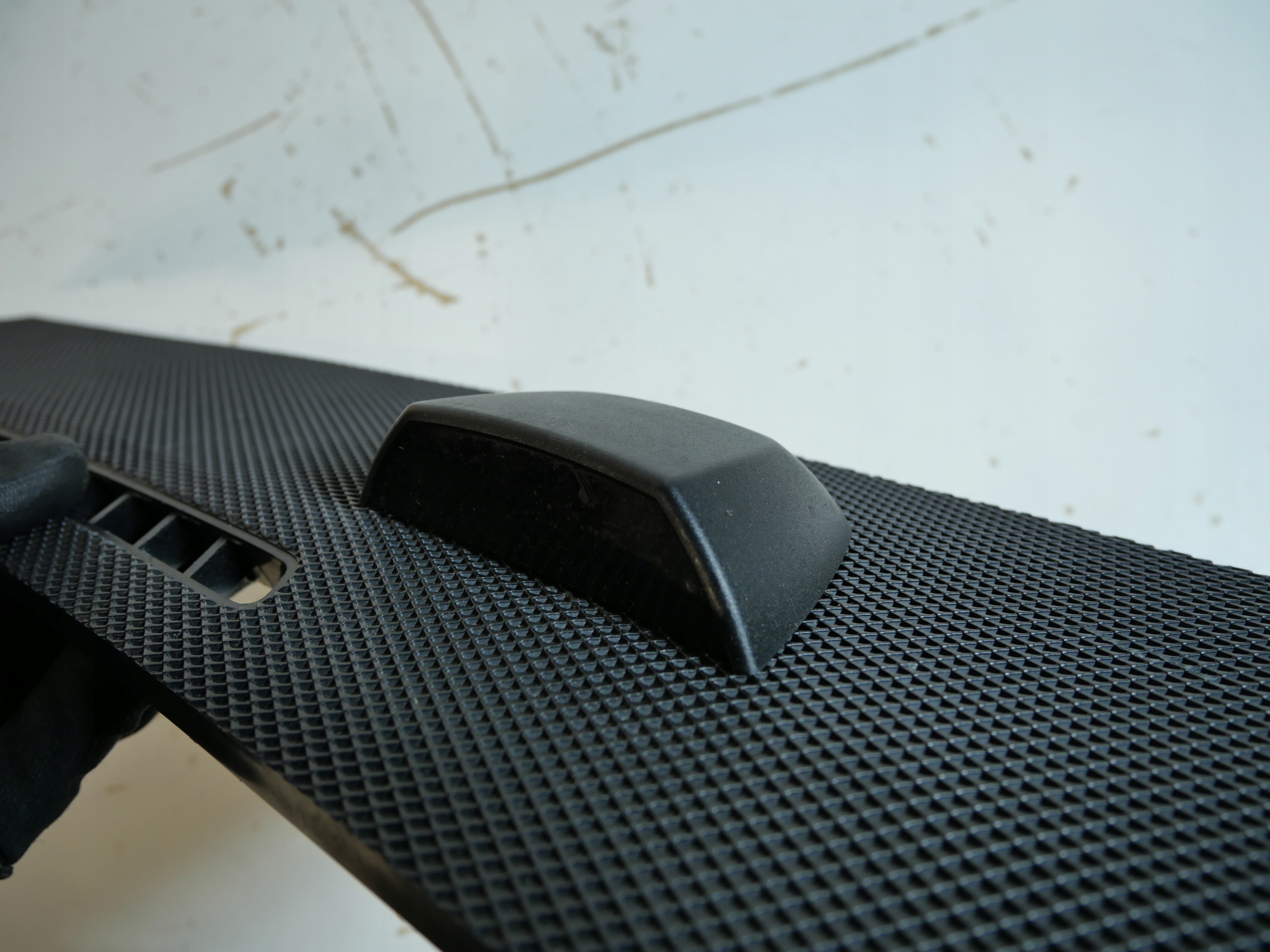Grille égouttage Console A4476891837 MERCEDES VITO W447