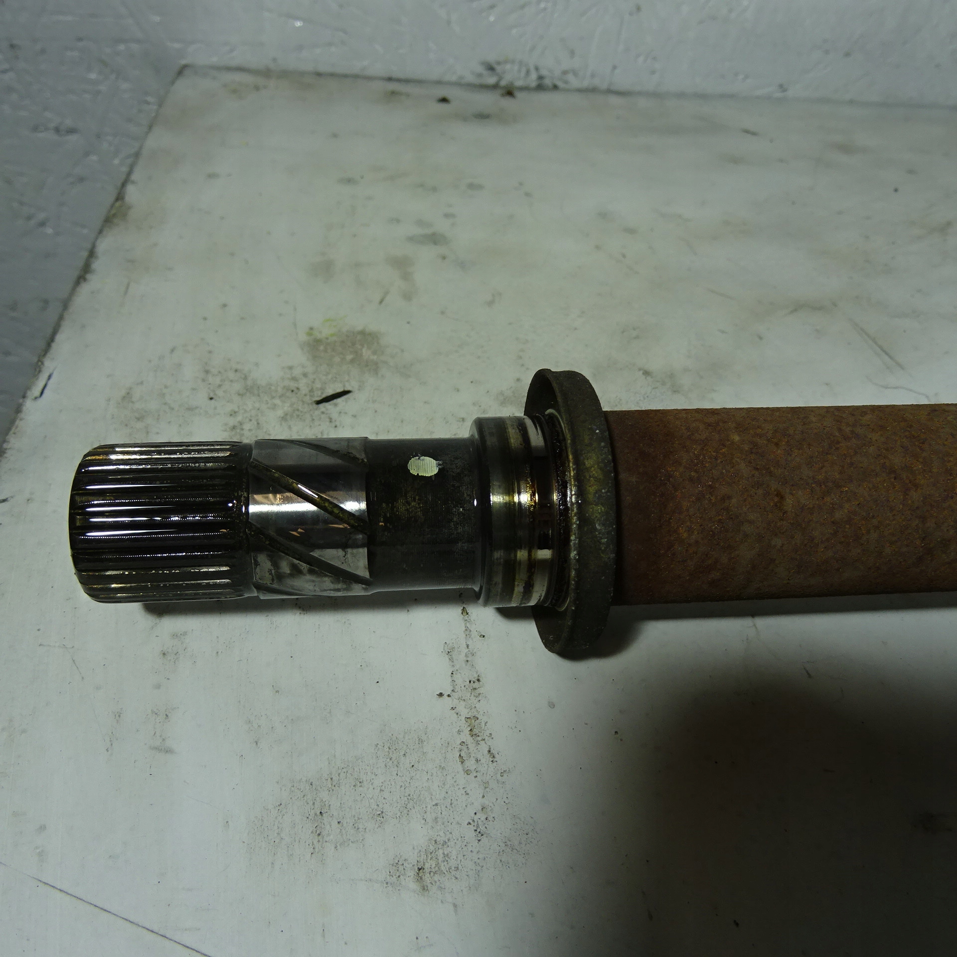 RENAULT CLIO III 1.5DCI semi-axis right 39100BH40B