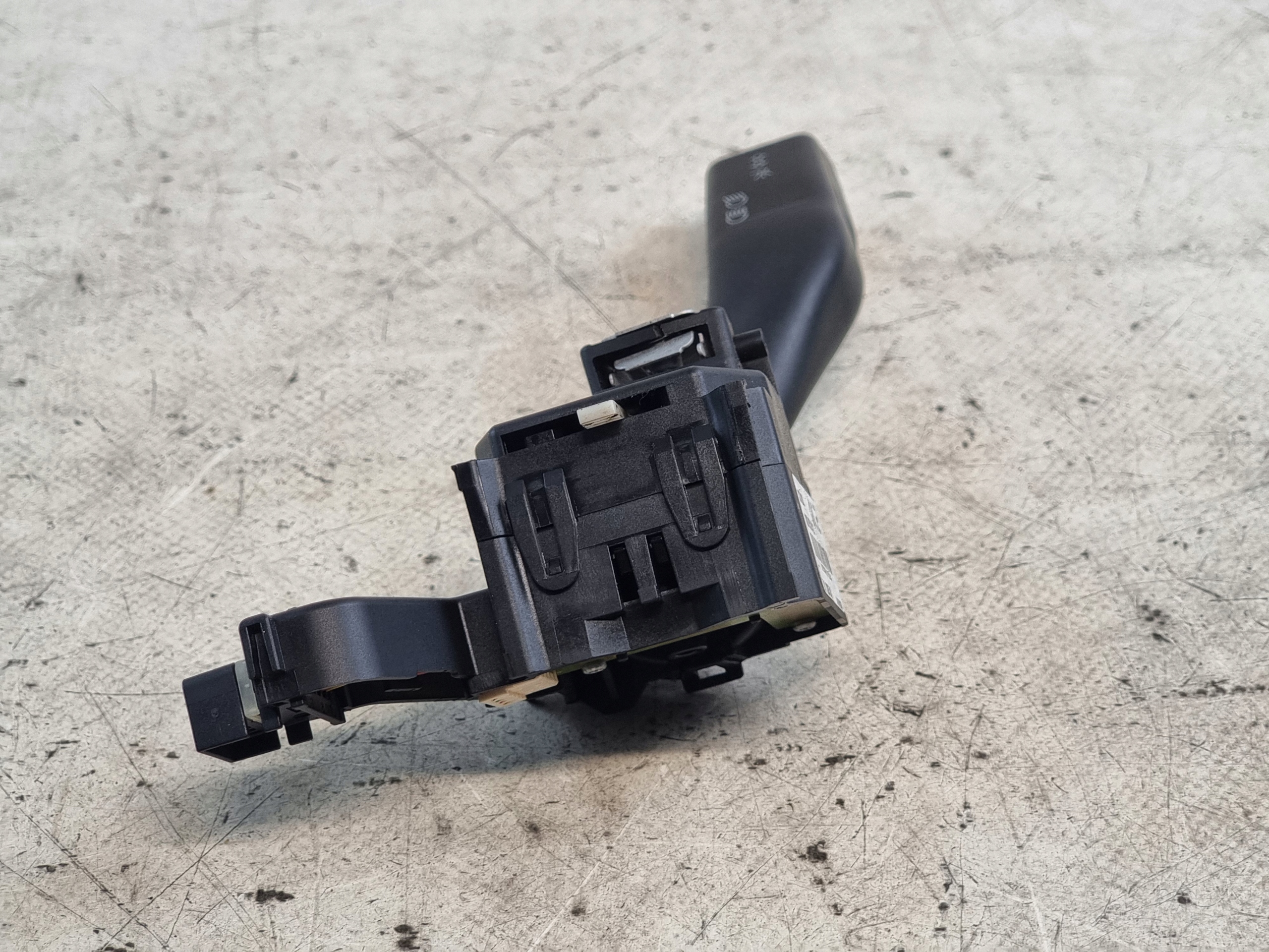 MANETKA Indicateurs de direction OE 1K0953513 AUDI A3 8P 04r