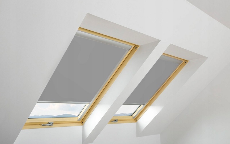 Roleta Fakro Ars 216 do okien dachowych Fakro Optilight o wymiarze 78x98