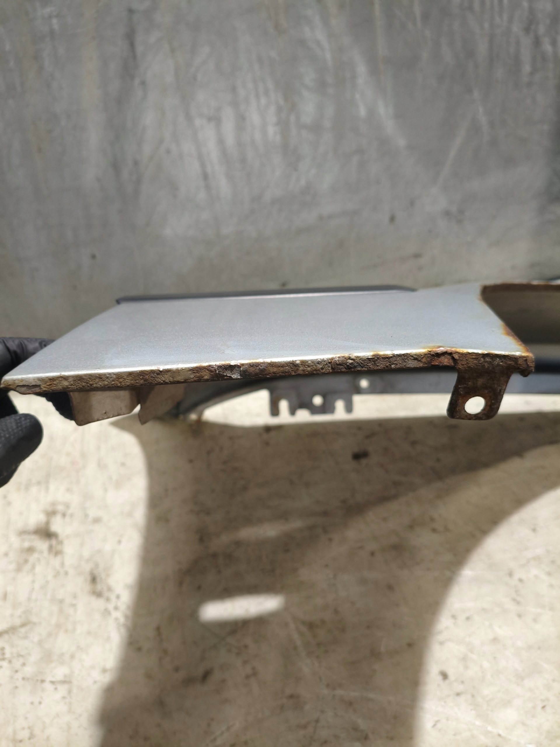 fender right BMW E39 LAKIER 354/7