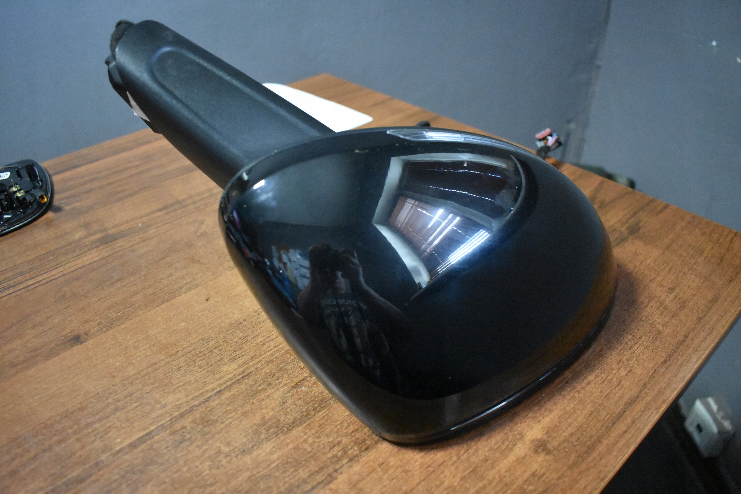 IDEALNE mirror right PORSCHE MACAN 15PIN colour: 041 1