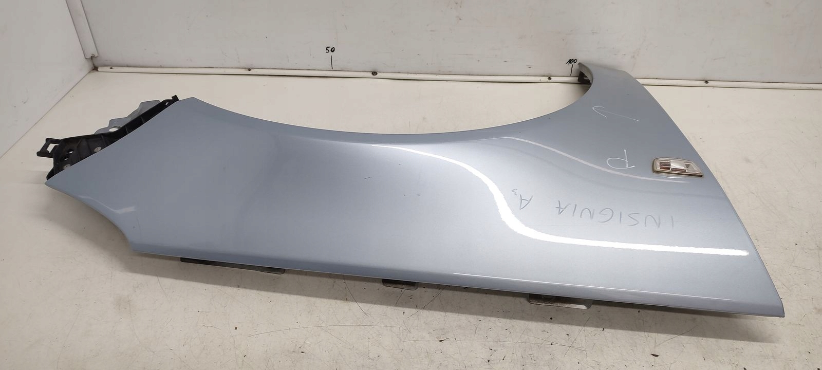 fender right front front Opel Insignia A Z189