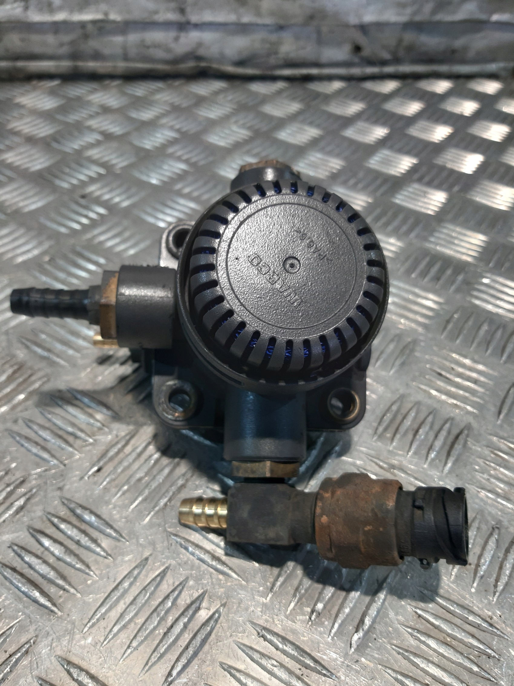 MERCEDES ACTROS MP4 Sensor PRZEKAZNIKOWY WABCO A0044296344 9730060030