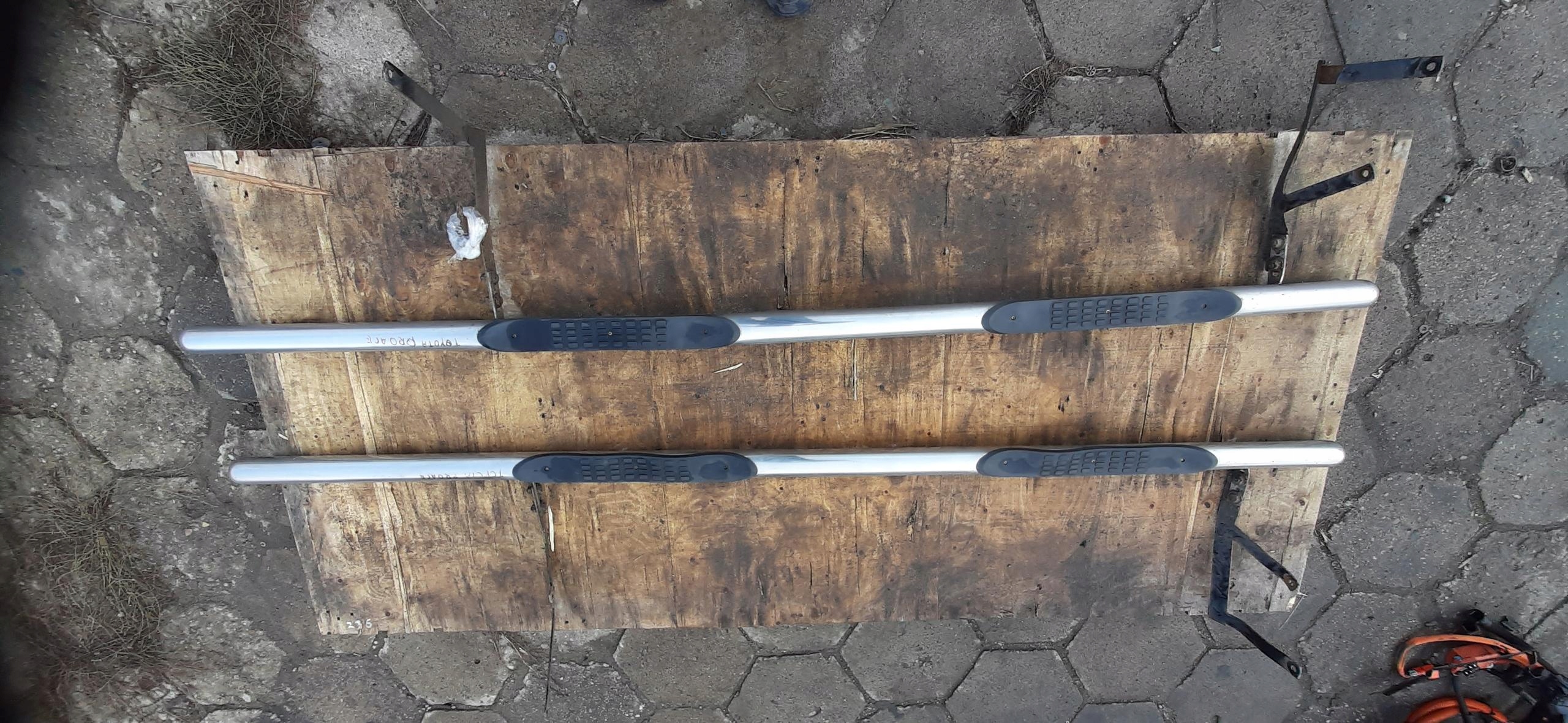 ORUROWANIE PRÓG PROGU TOYOTA PROACE II