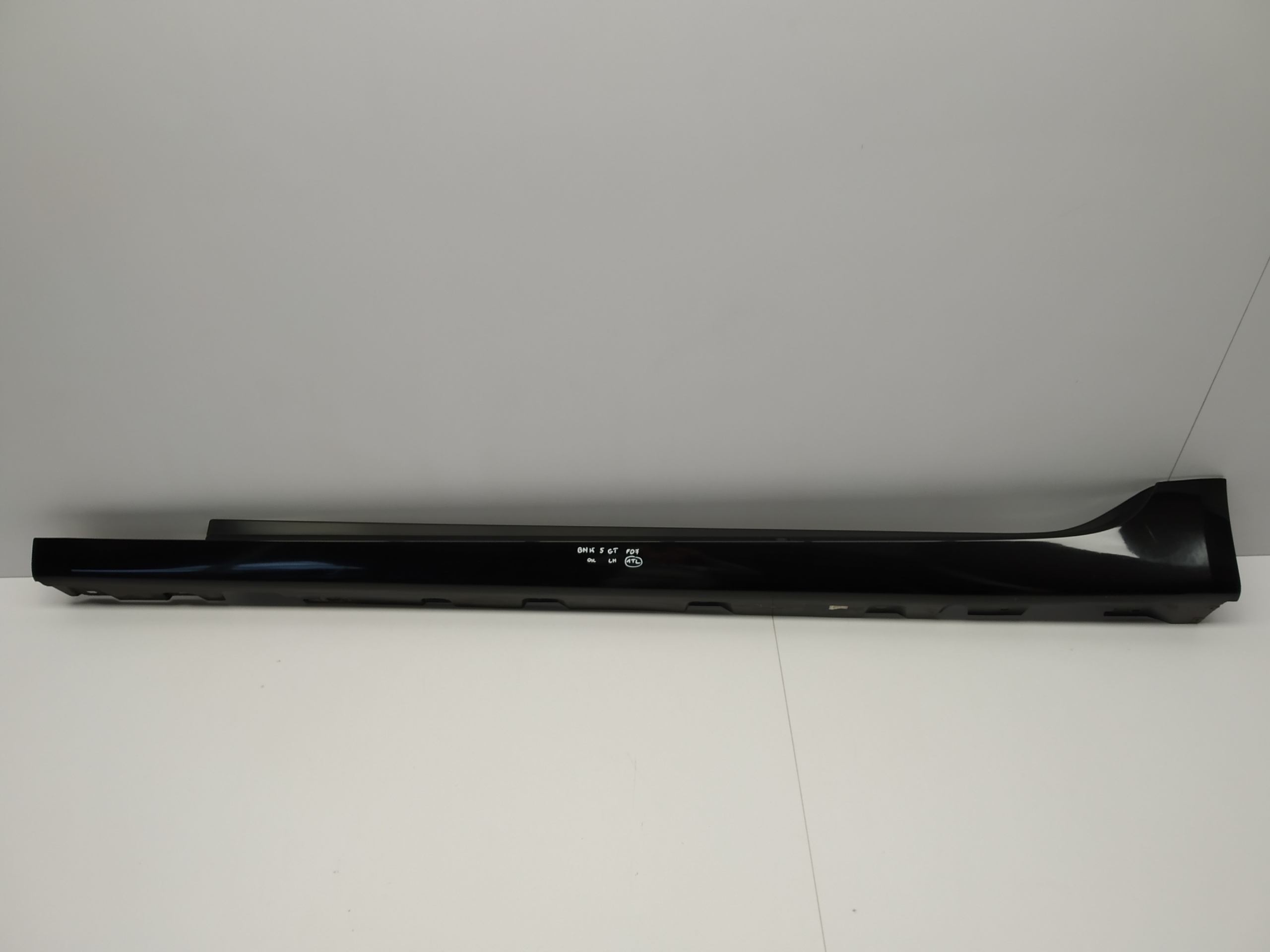 2009+ F07 Bmw 5 GT threshold moulding cap threshold left black OM 22339910