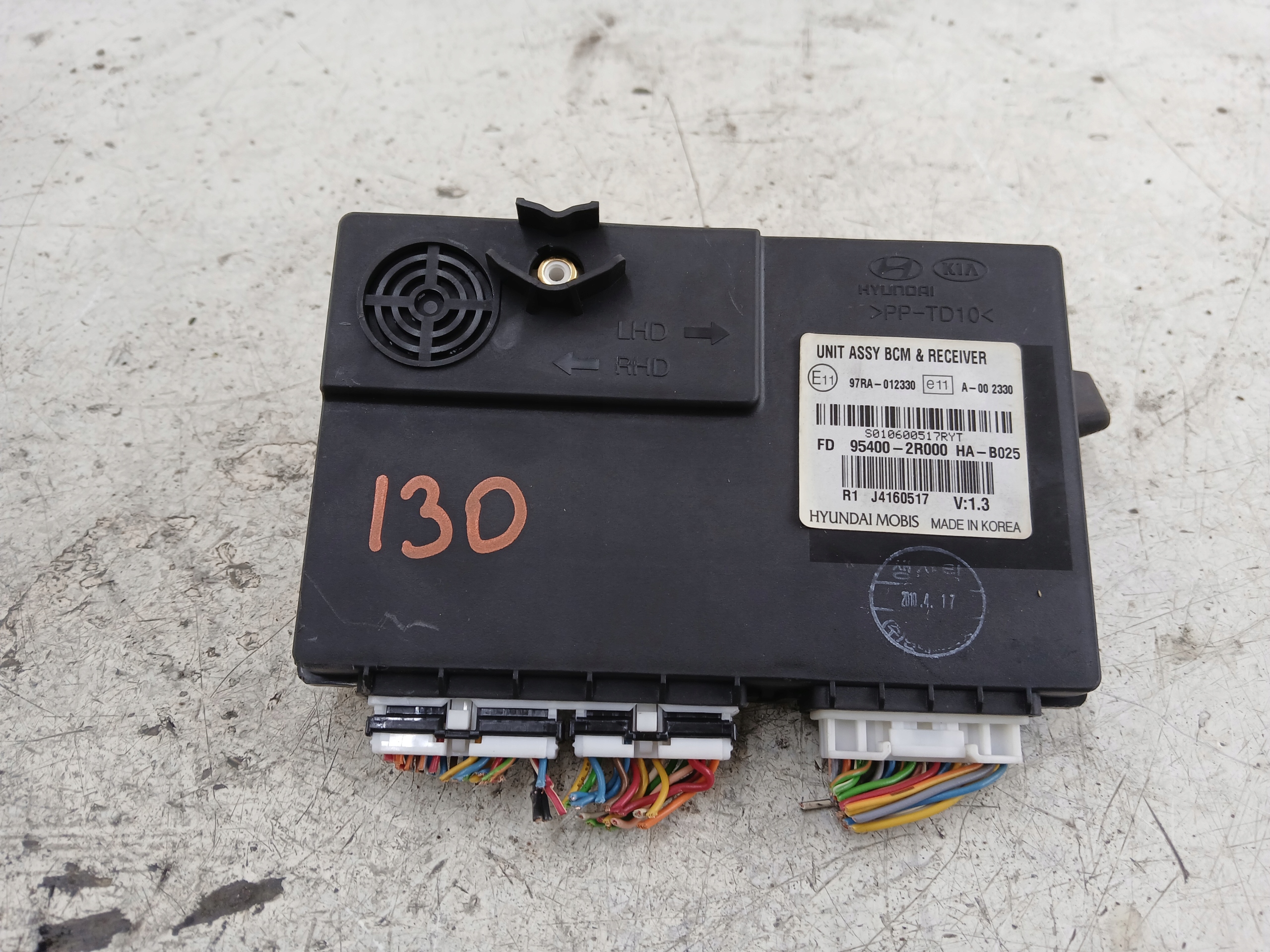 HYUNDAI i30 e centralina BCM 95400-2R000