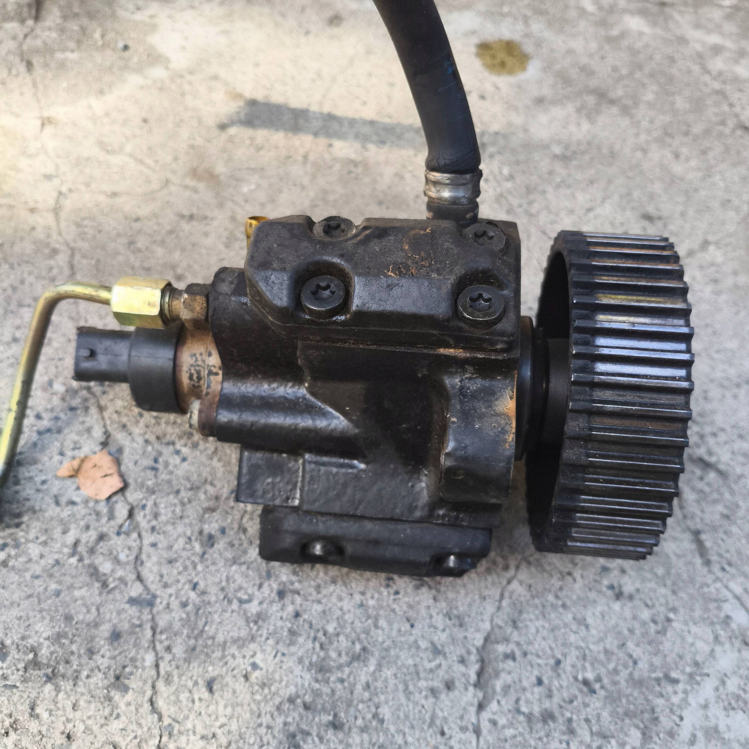 pumpa visokog pritiska Alfa Romeo 156 1.9 JTD 8V 2002