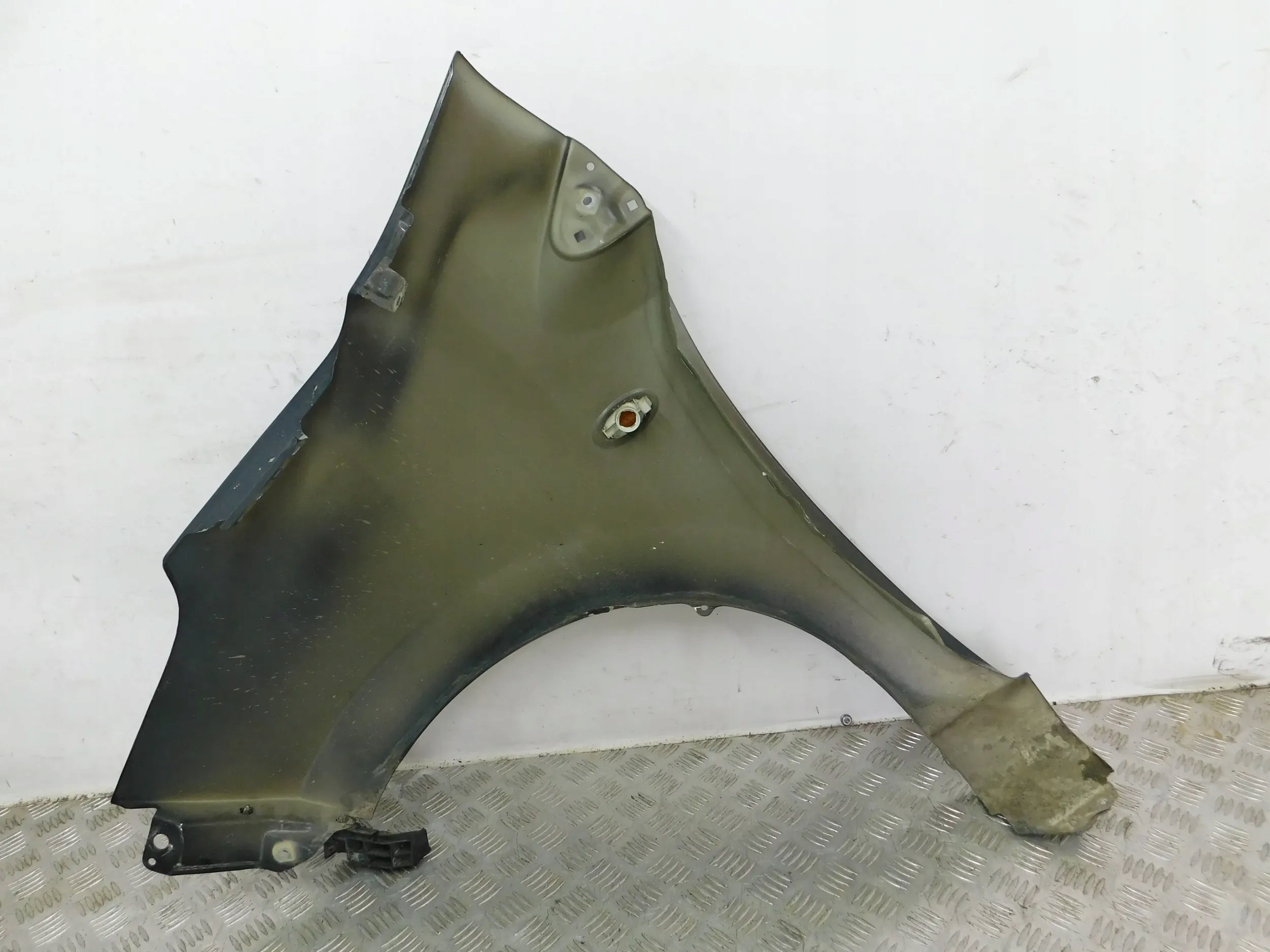 fender front front right SUZUKI ALTO