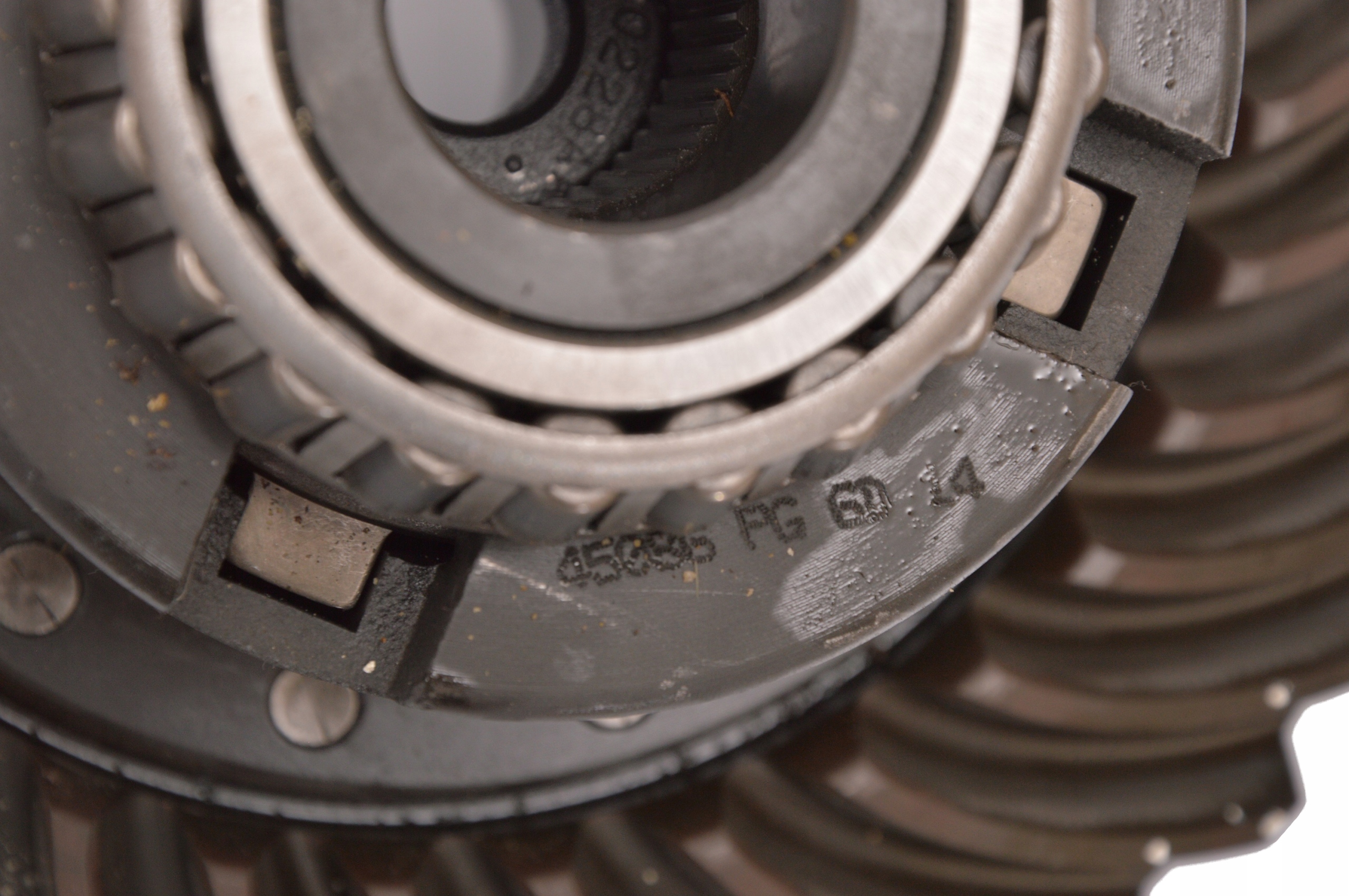 Dyferencjal 33 zeby 7DCL750 Getrag SLS AMG Ferrari Engine Type Gasoline