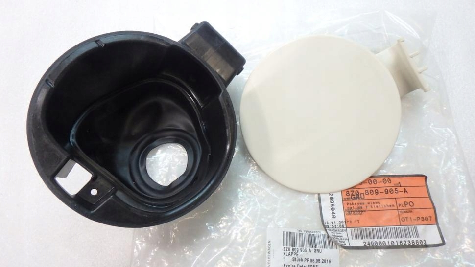 AUDI A2 KLAPKA PALIWA ZAWIESZENIA NOWY ORG 8Z0809905A