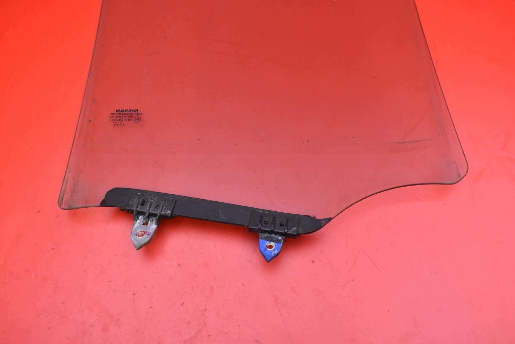 FENSTER Seitlich links heck hinten NISSAN NAVARA 3 III D40 PICKUP 05-10