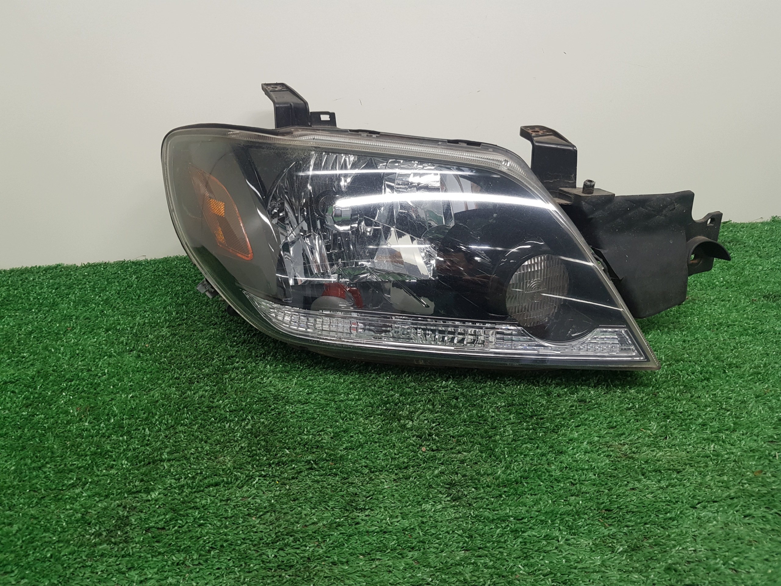 light right front MITSUBISHI OUTLANDER 1