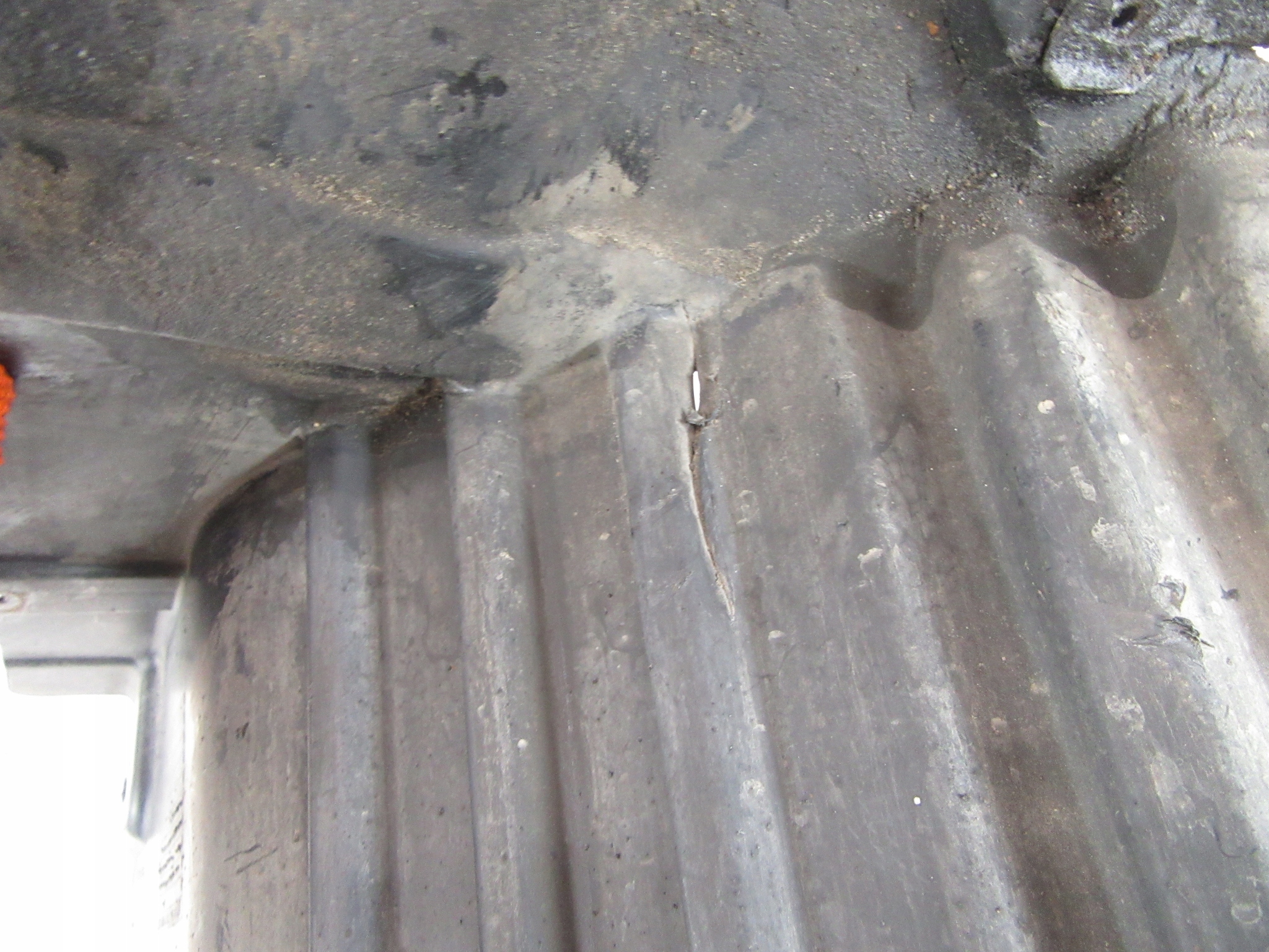 podblatník předek pravé kryt kola BMW e60 e61