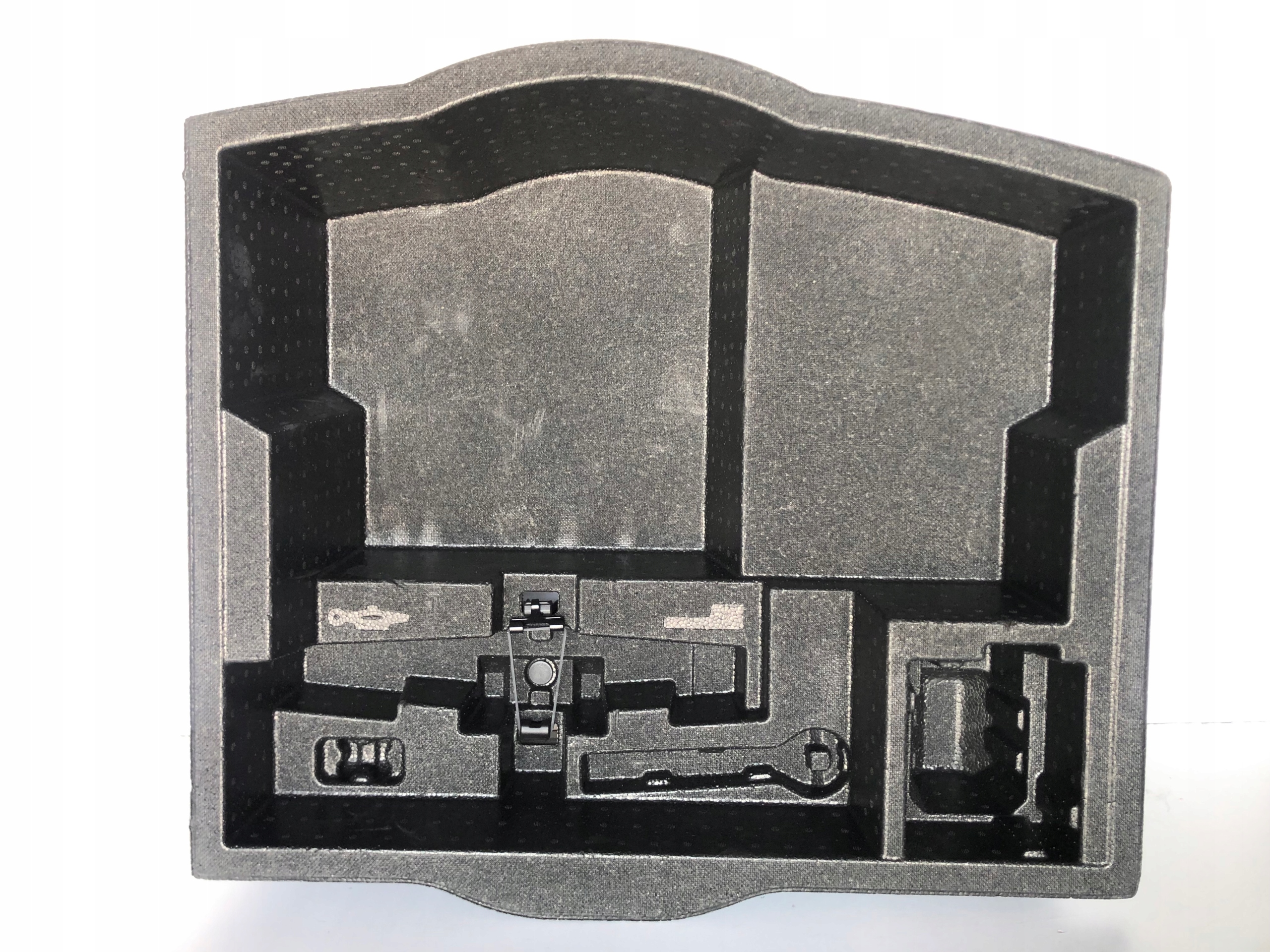 64993-76070 - ВІДСІК КОШИК КОРОБКА БАГАЖНИКА LEXUS UX 250H