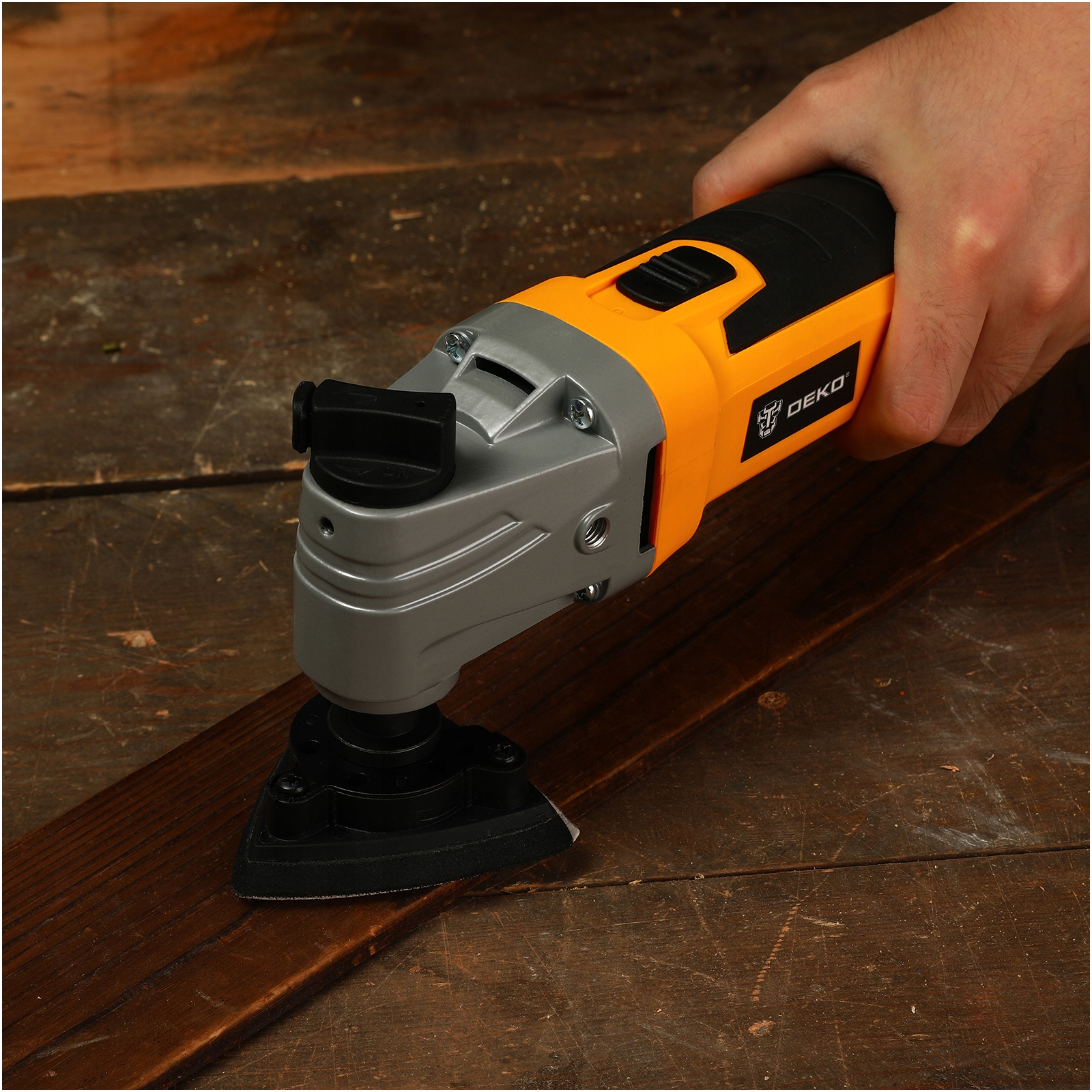 SZLIFIERKA OSCYLACYJNA NARZĘDZIE OSCYLACYJNE TRÓJKĄTNA PODSTAWA PAPIER DEKO Marka Deko