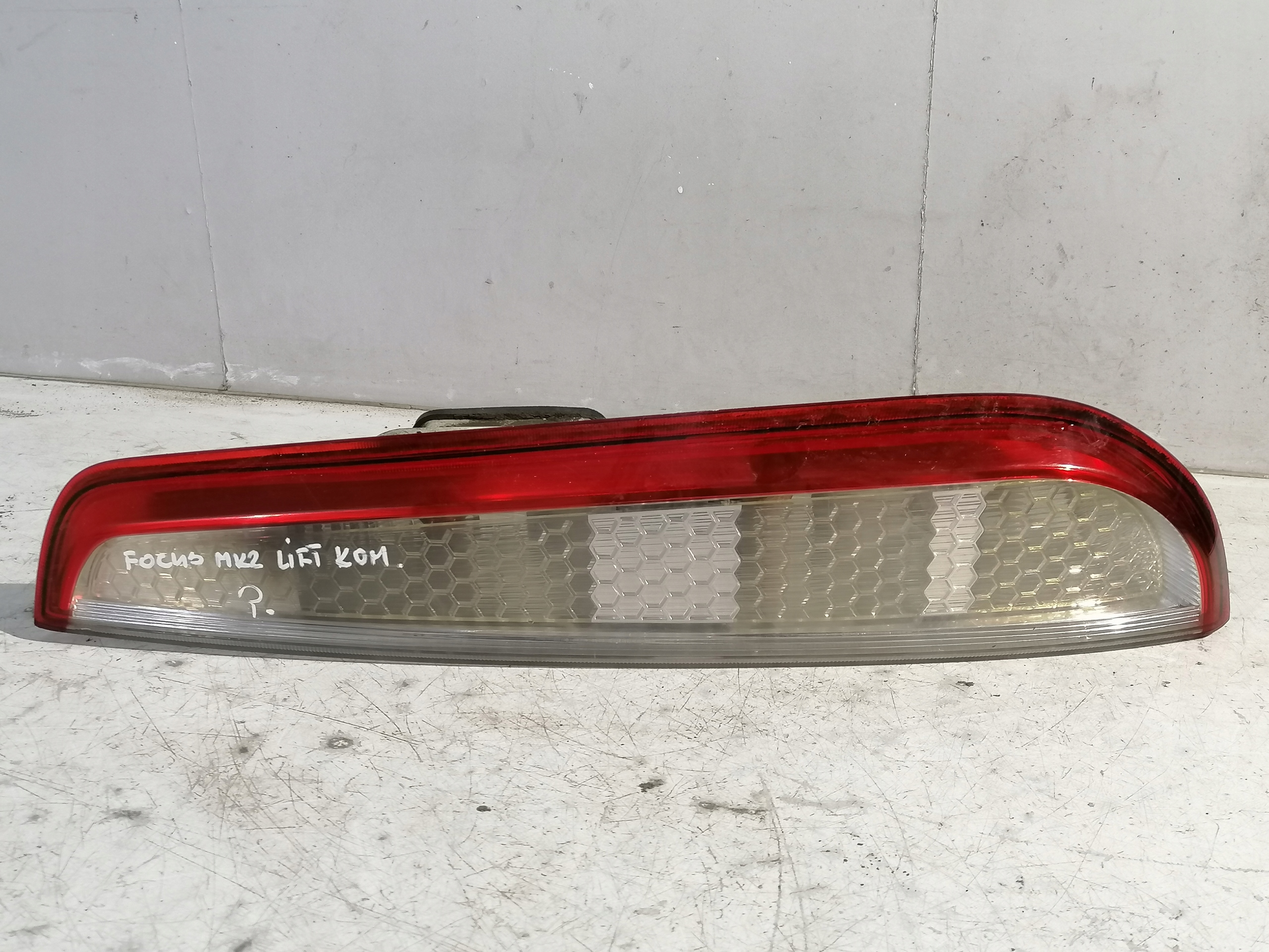 Ford Focus II 2 lift kombi light right rear part rear