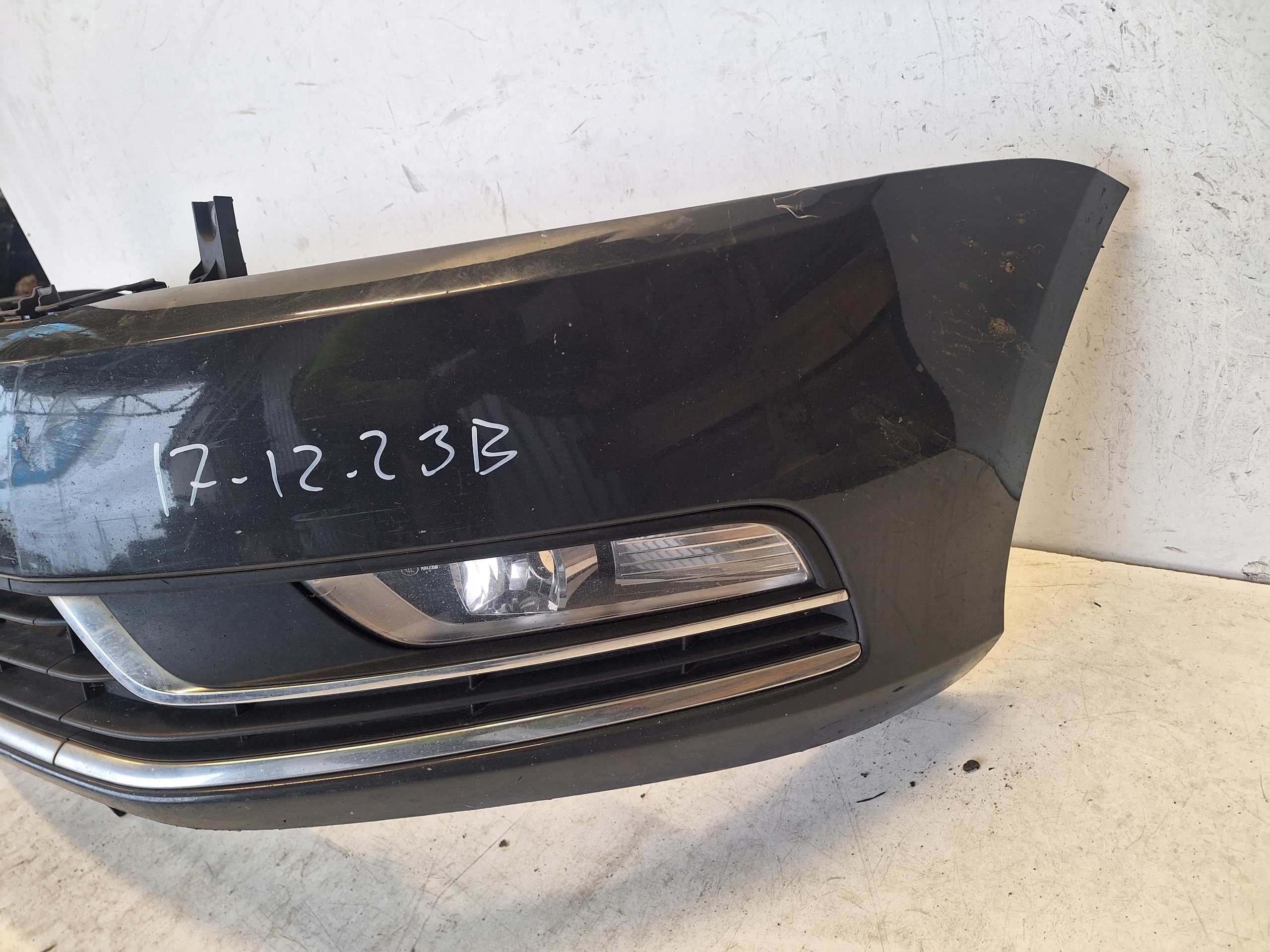 VOLKSWAGEN PASSAT B7 10-14 bumper