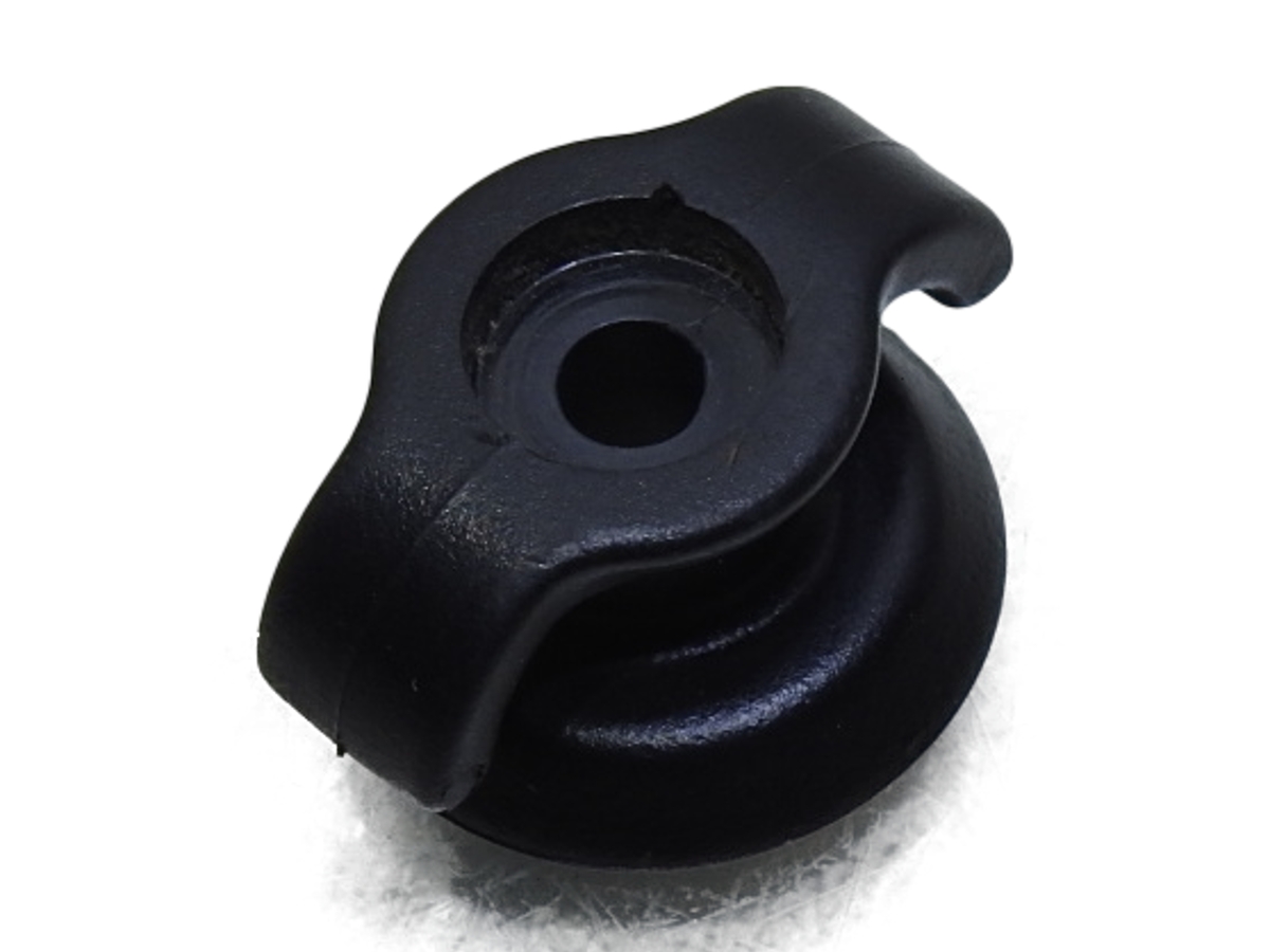 ZACZEP UCHWYT BAGAŻNIKA SKODA OCTAVIA II