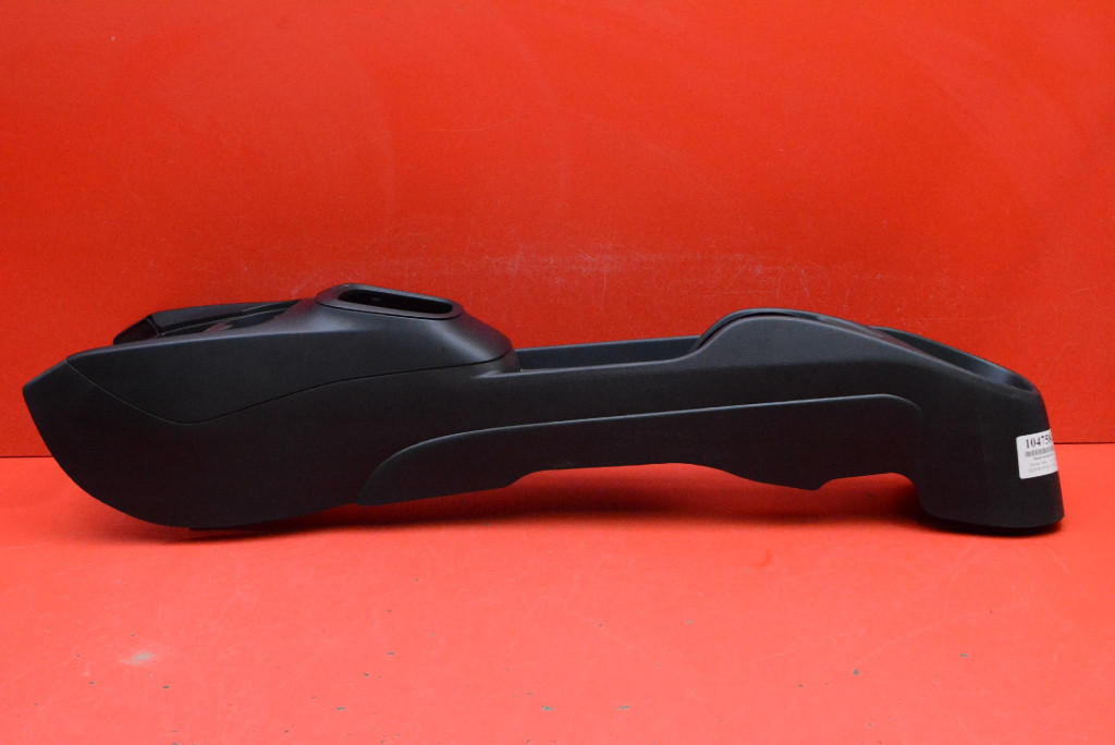 TUNEL mitte EU TOYOTA YARIS 3 III LIFT 17-19