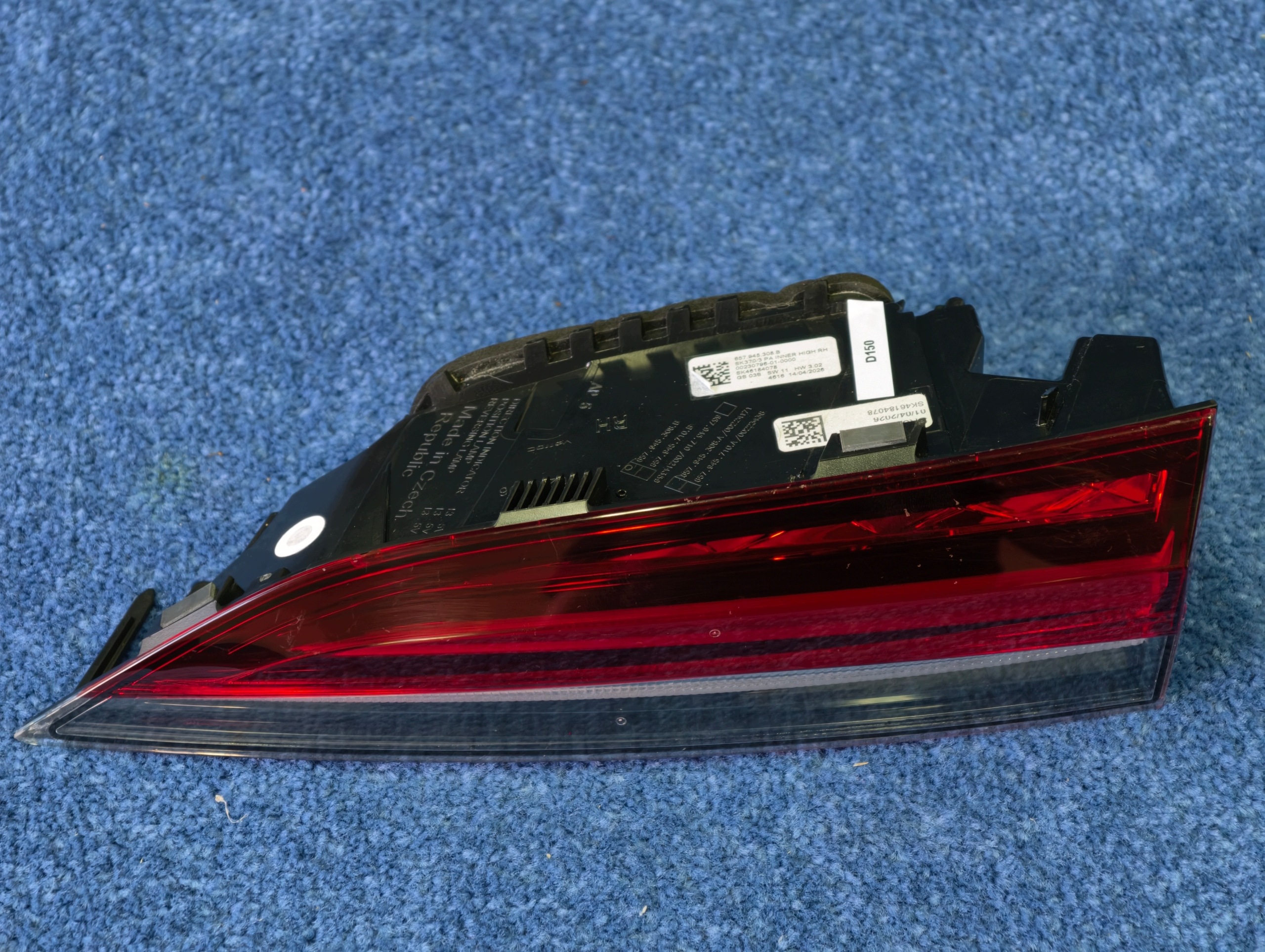 SCODA SCALA 2019- light right rear part right rear to the bonnet original 657945308B