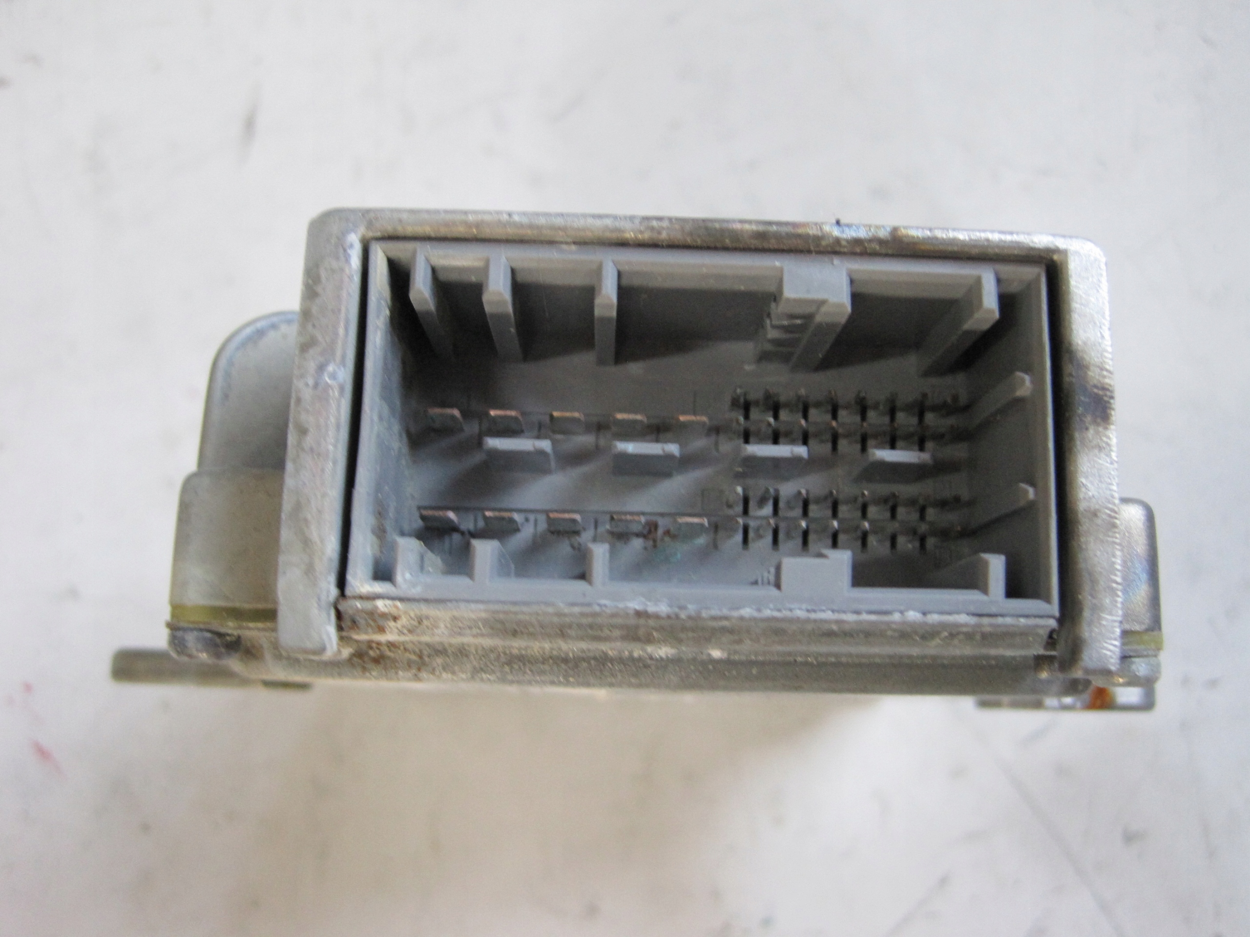 WZMACNIACZ BMW F30 F32 F33 F34 2622893 HARMAN Kod producenta BMW F32 F33 F34  2622893 HARMAN