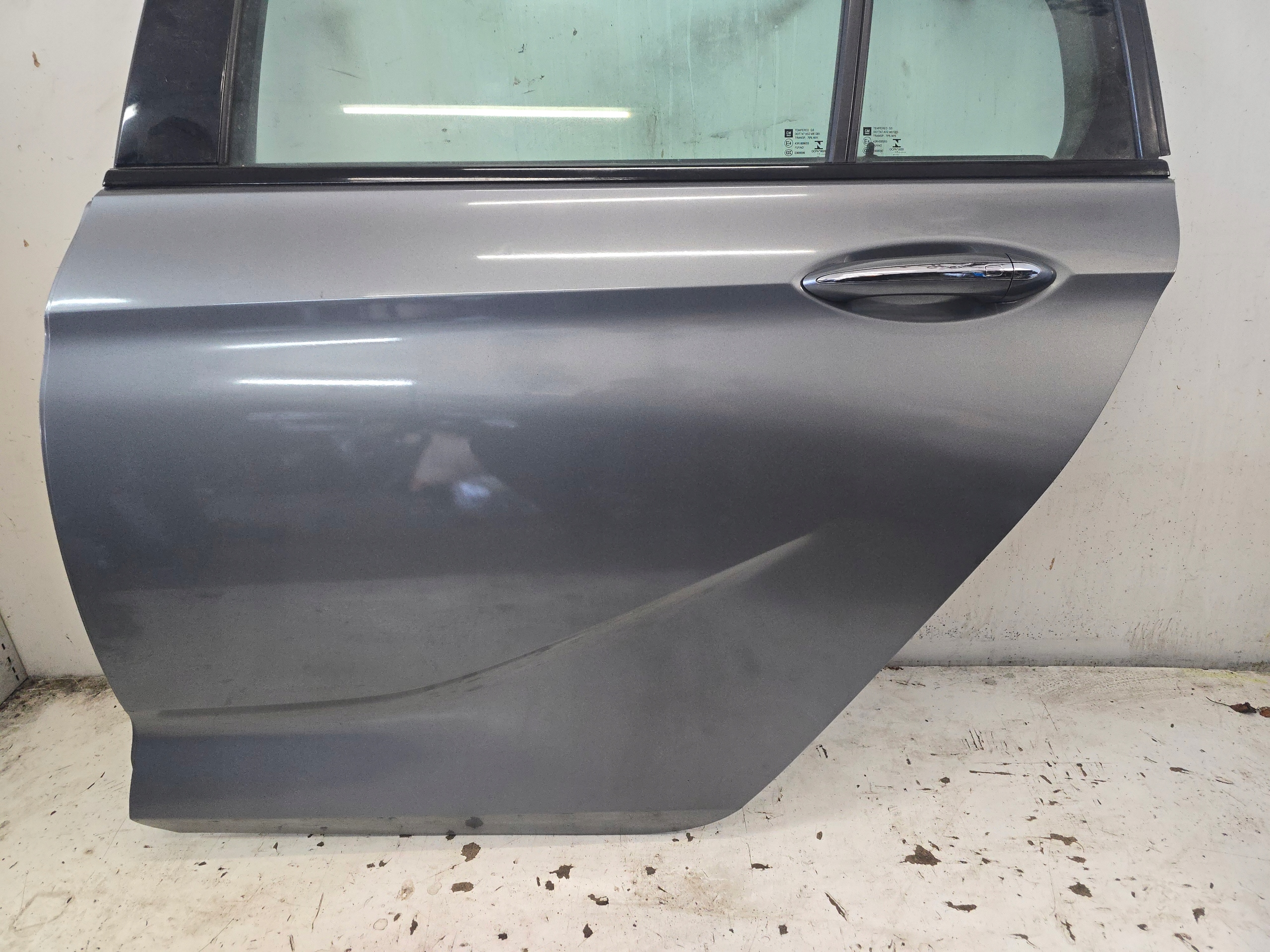 OPEL INSIGNIA B HB door left rear part left rear. Z10B