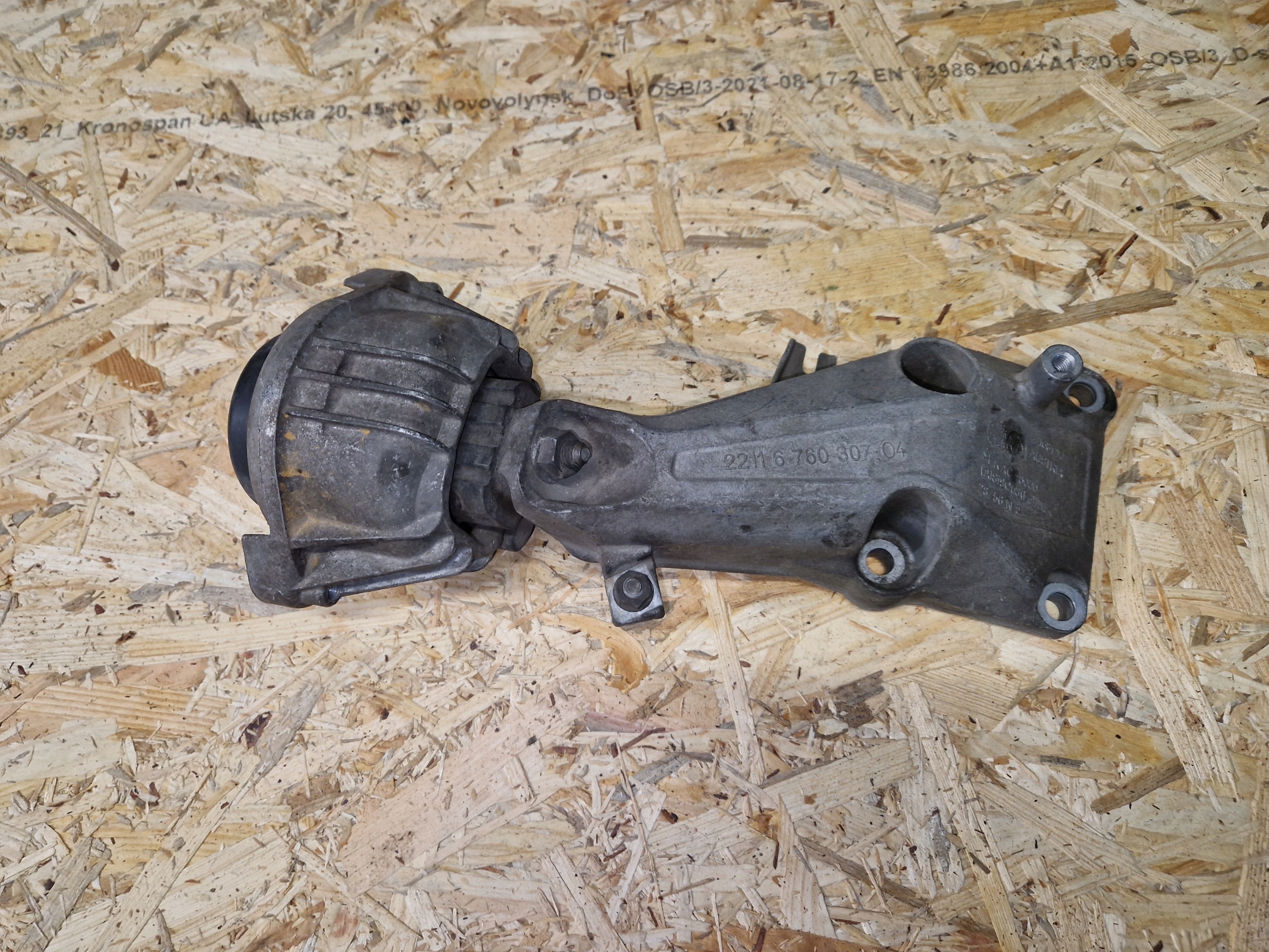 supporto staffa Supporti motore usato BMW 3 E90 2.0D 6760307