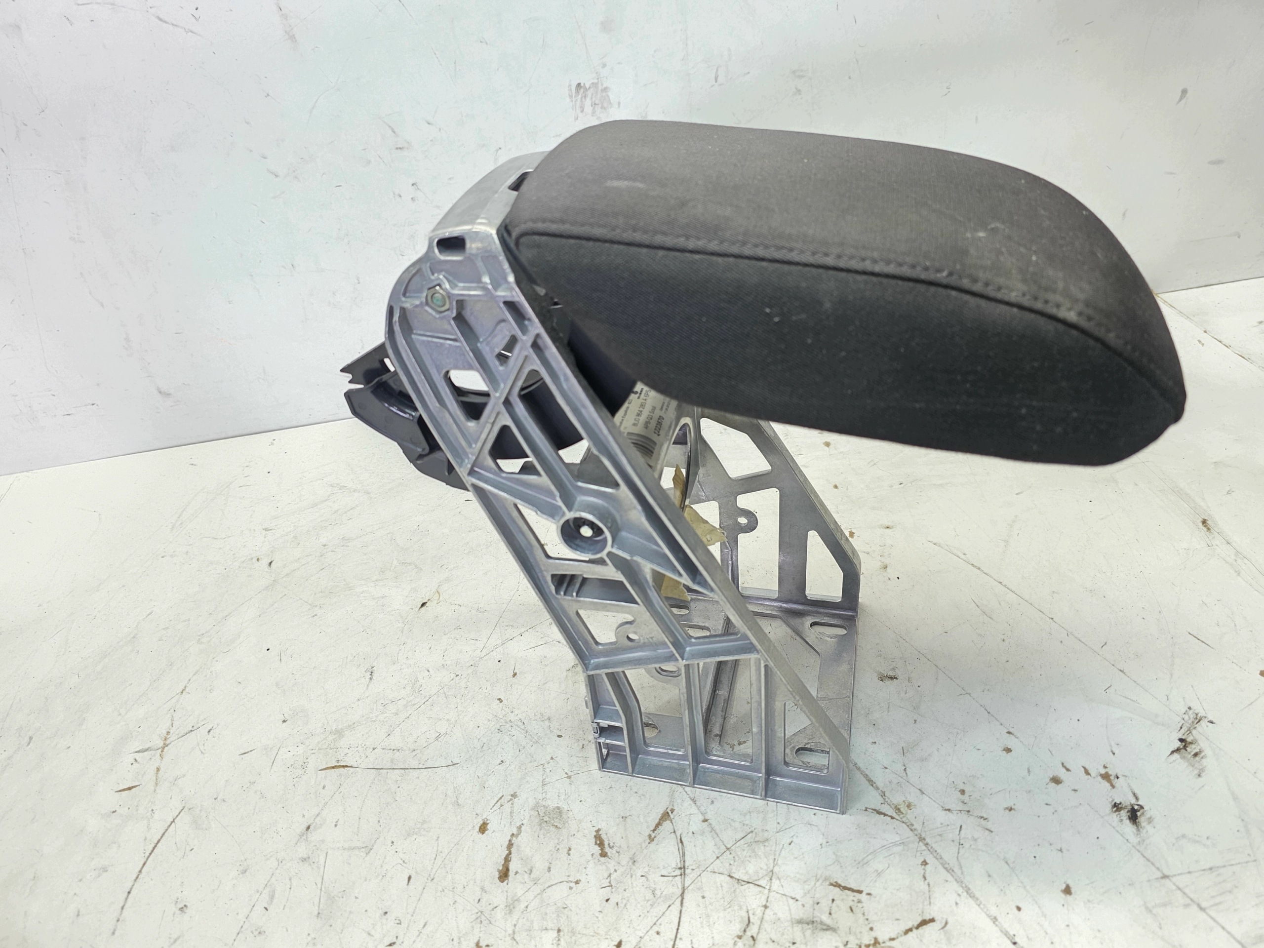 armrest front AUDI Q3 8U WELUR 8U0864283A 6PS