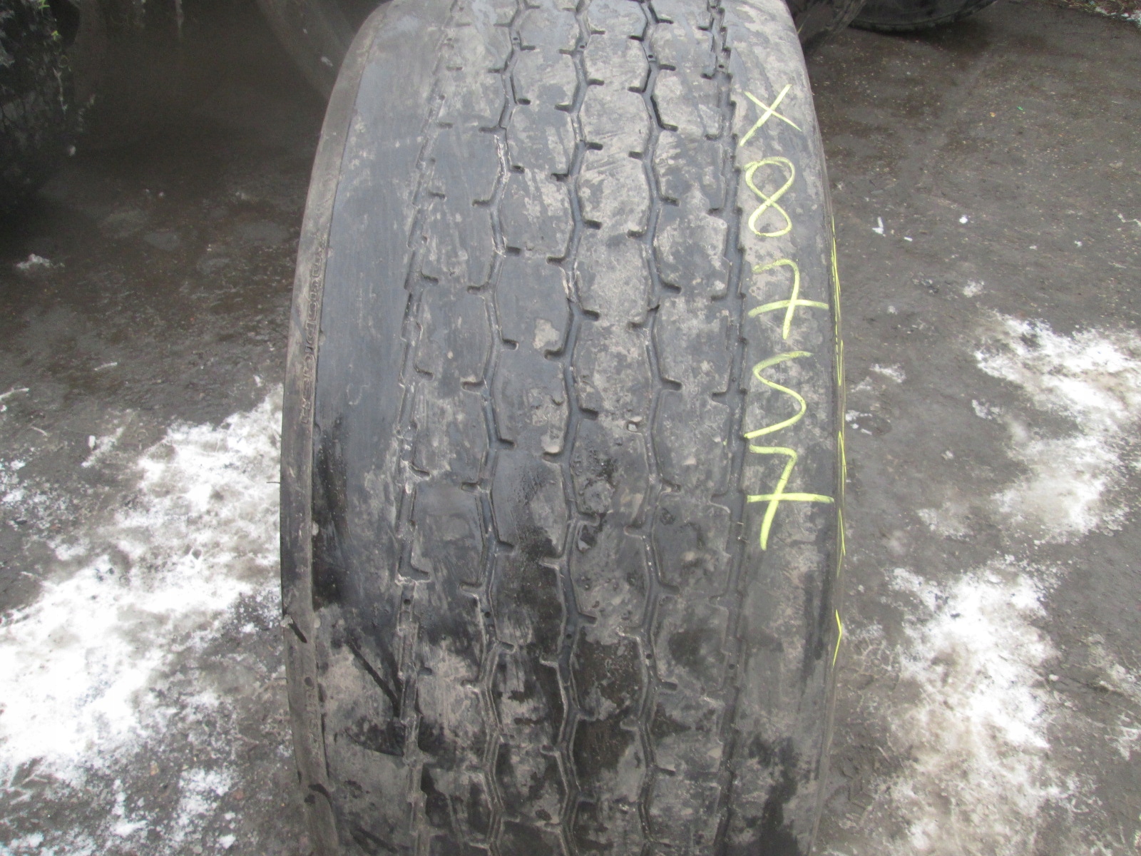 385 / 65R22. 5 Michelin XFN2 передняя шина tir