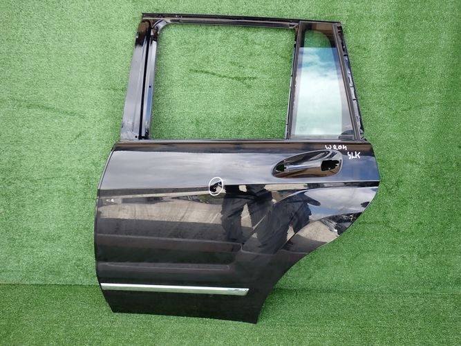 MERCEDES GLK W204 204 door left rear. rear part