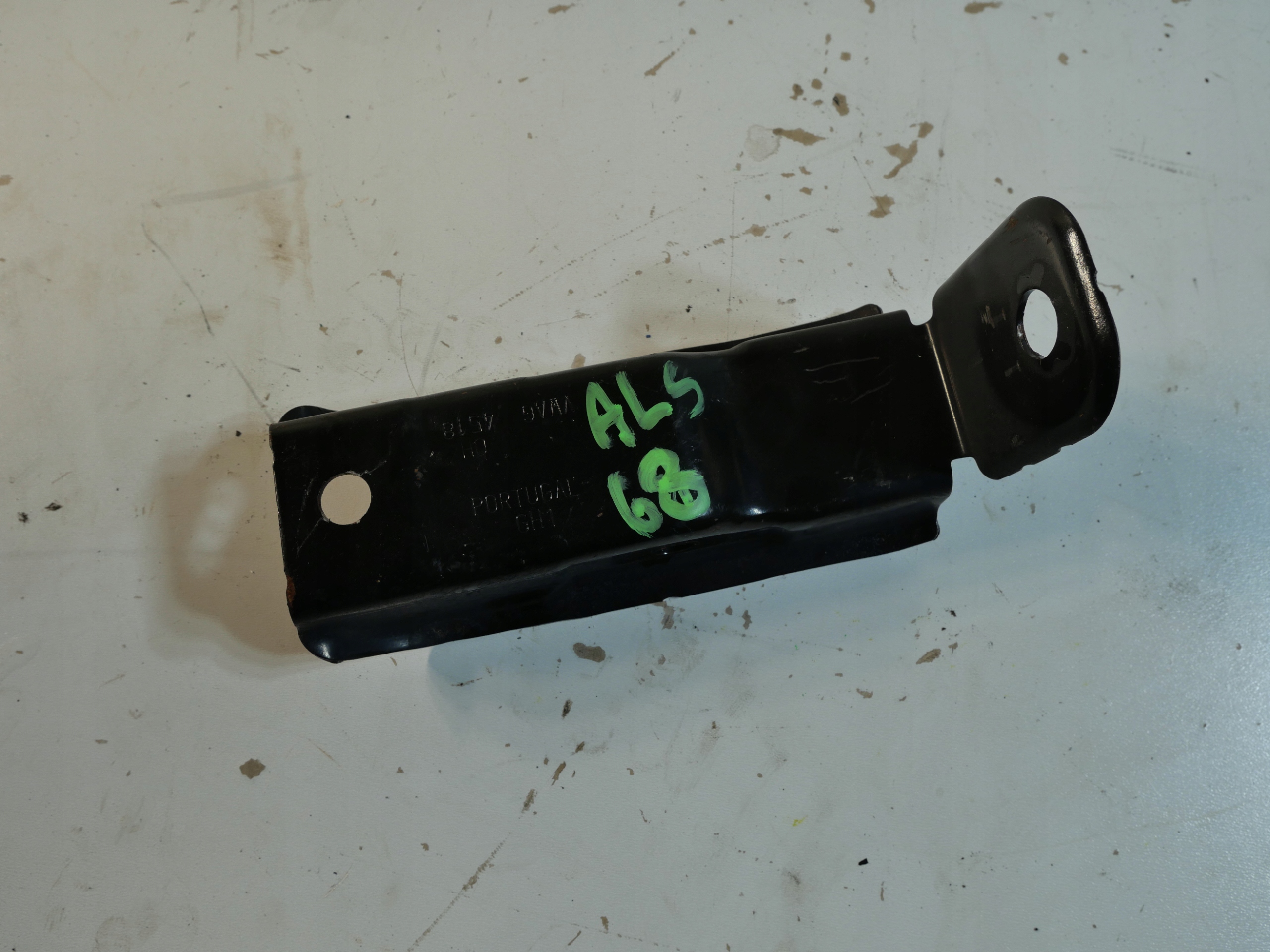 VW AMAROK 2H0801771A bracket holder OSI