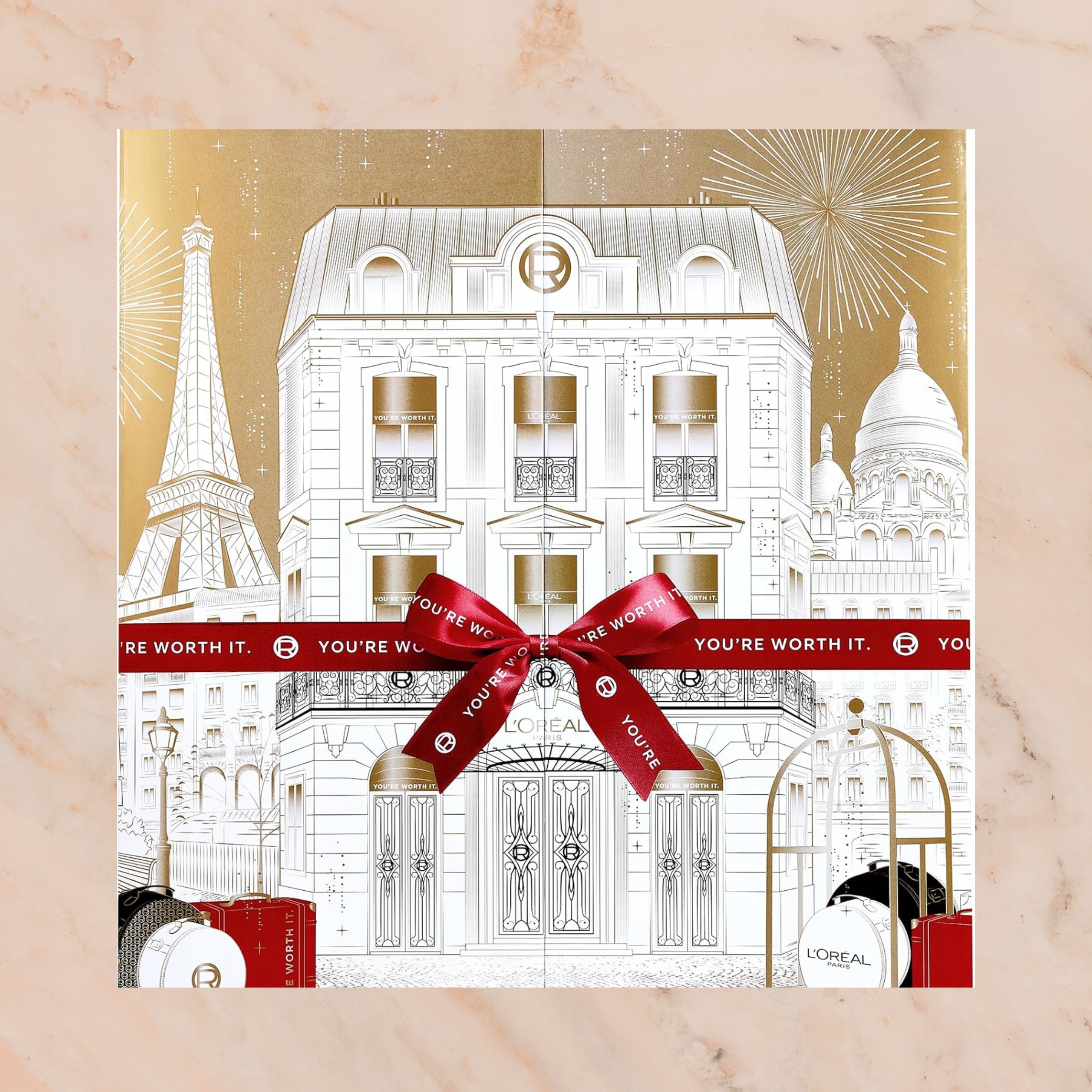 Адвент-календарь L'Oreal Paris 24 Beauty Highlights, 24 средства для макияжа и ухода за лицом и волосами — фото 4