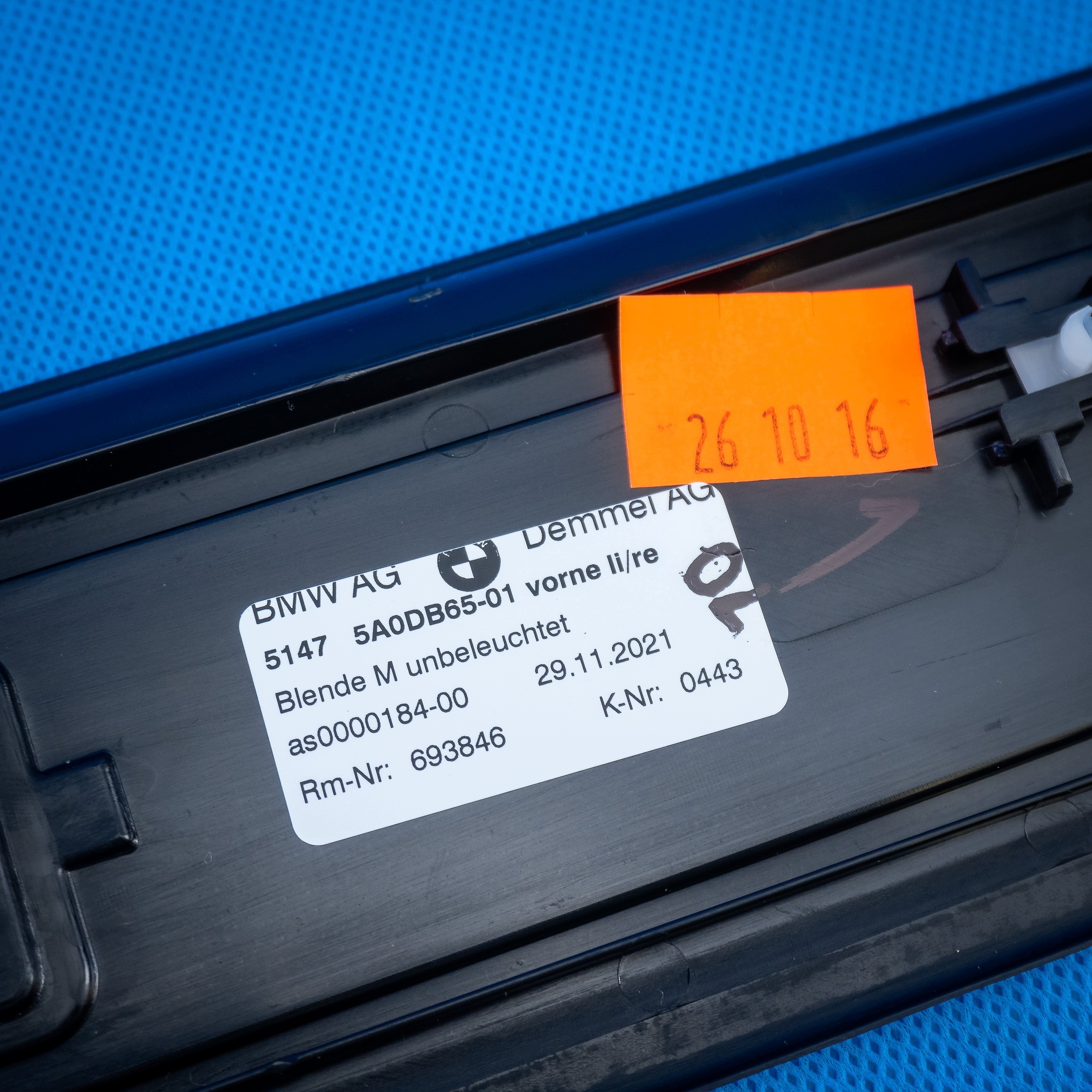 lišta krytka prahová předek M BMW 5 G30 51475A0DB65 5A0DB65 32km