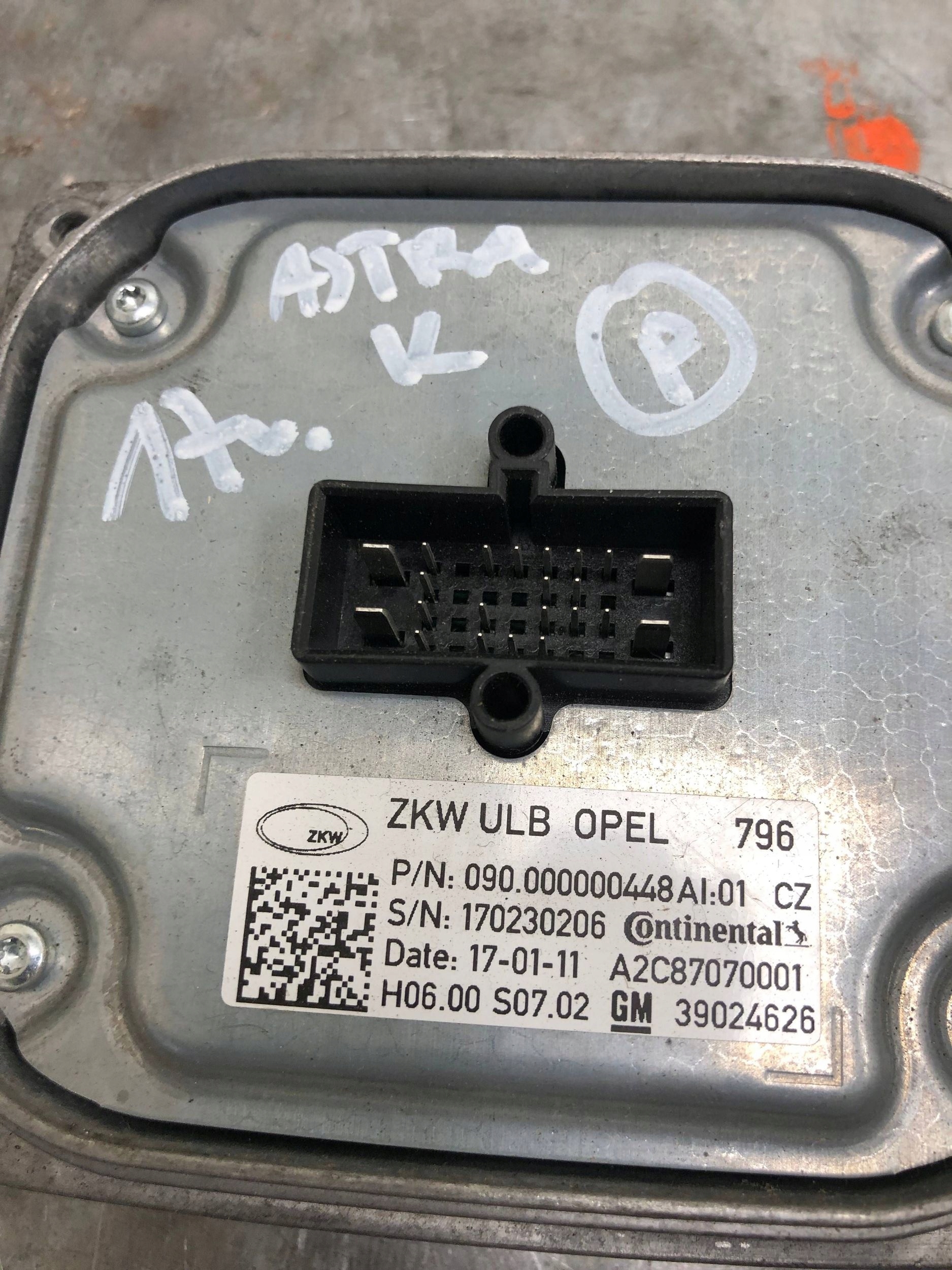 control unit XENON OPEL ASTRA K 39024626