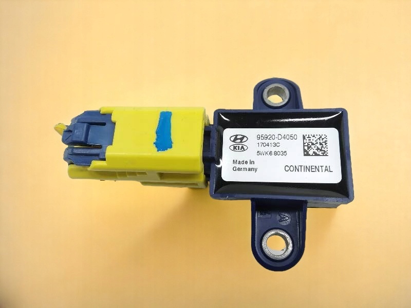 sensor SENSOR UDERZENIOWY right front 95920-D4050 Kia Optima IV (2015-20)