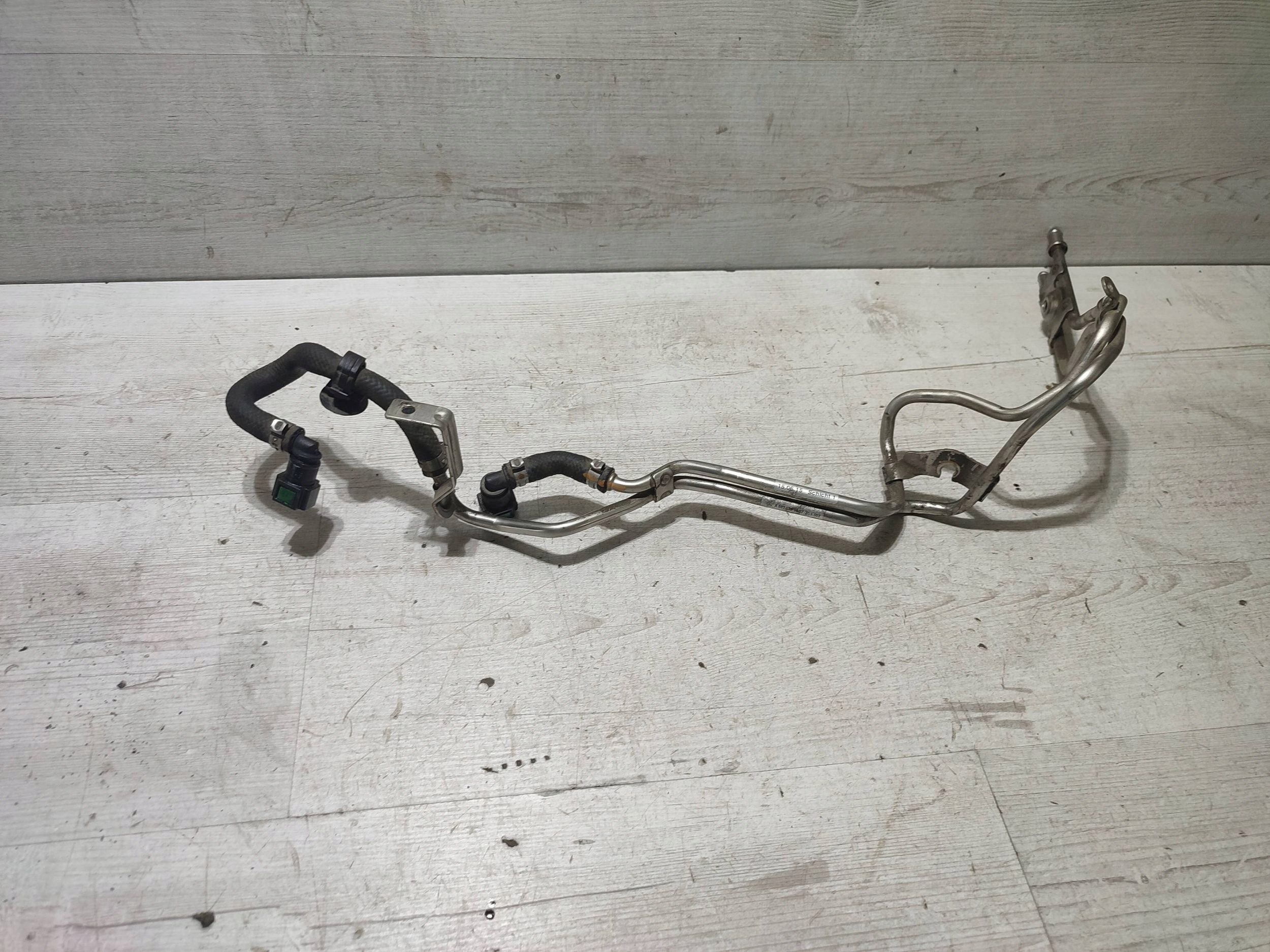 Mercedes-Benz GLA W156 2015 fuel line