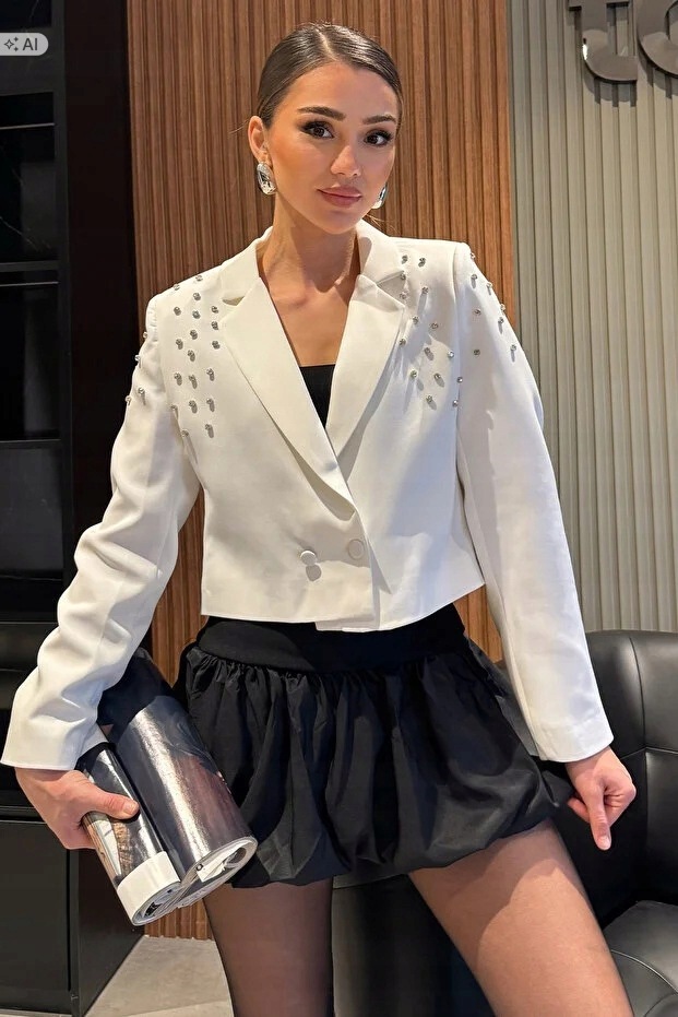 Elegantní Krémové Sako S Perličkami A Klasickým Límcem 42 5IA