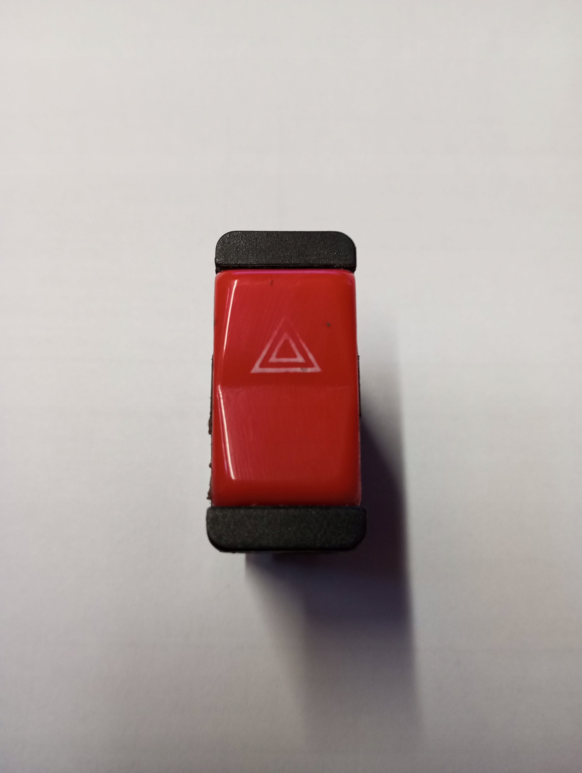 switch of warning lights MERCEDES W126 W201 0008209010